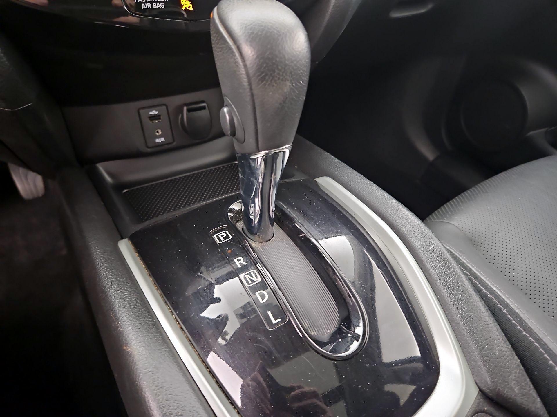 Thumbnail: 2014 Nissan Rogue - 18