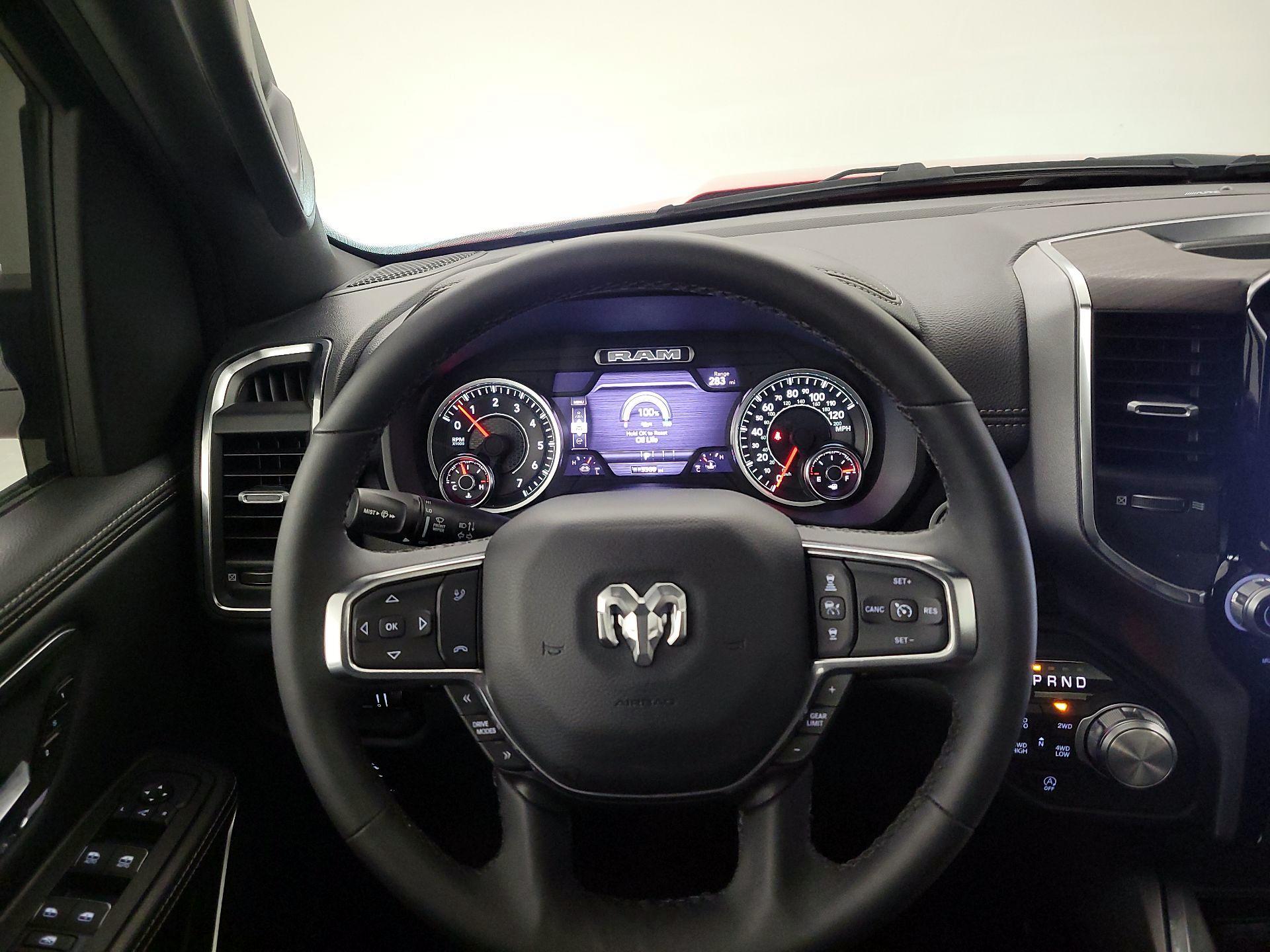 Thumbnail: 2025 RAM 1500 - 10