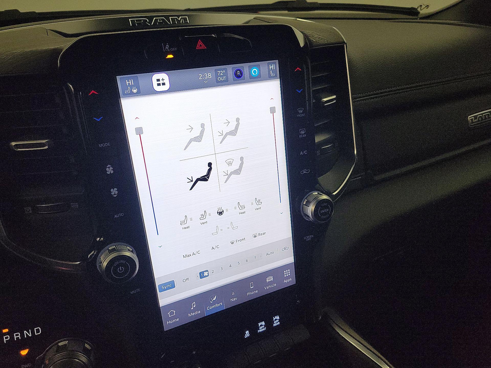 Thumbnail: 2025 RAM 1500 - 17