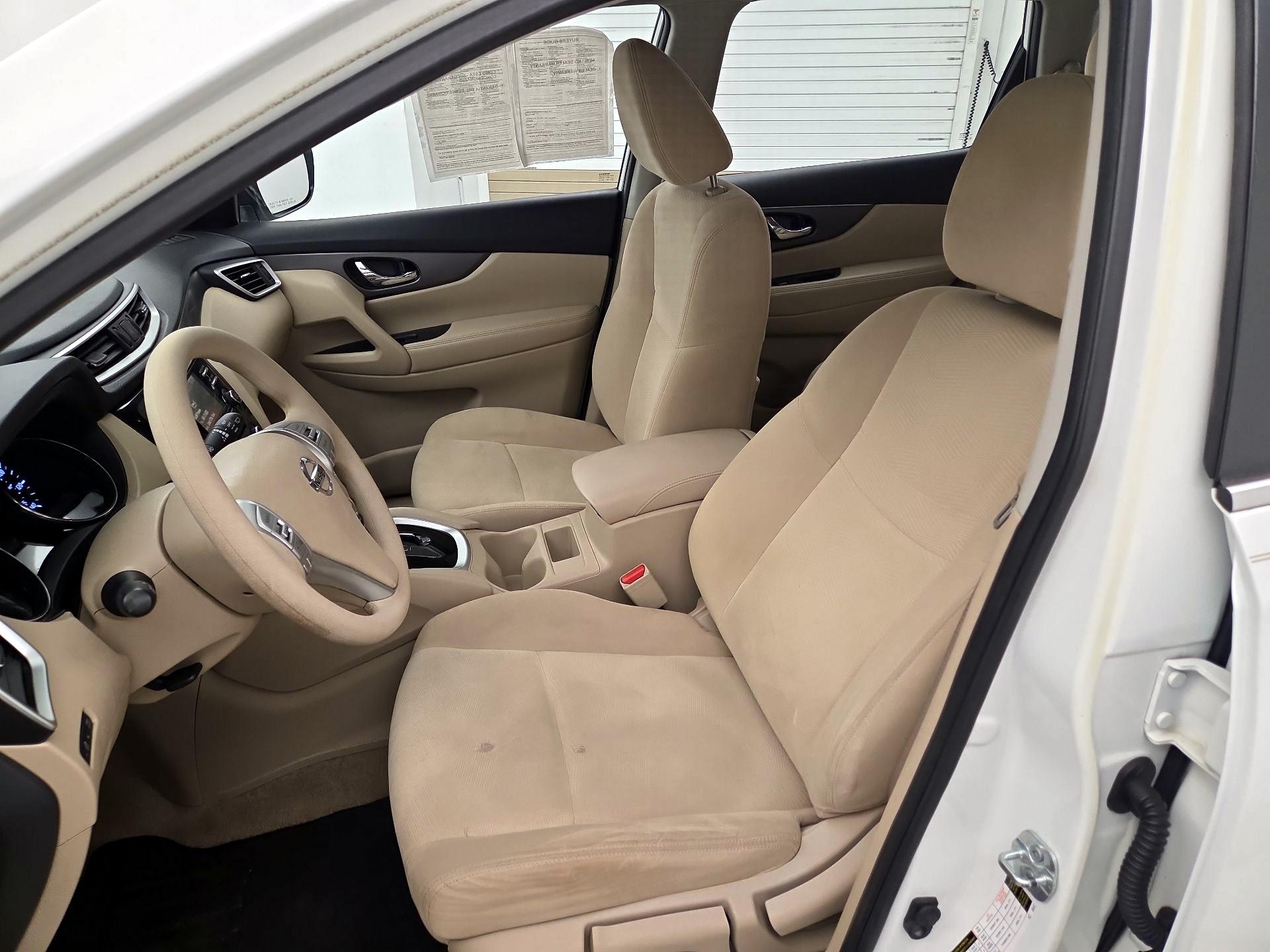 Thumbnail: 2015 Nissan Rogue - 11