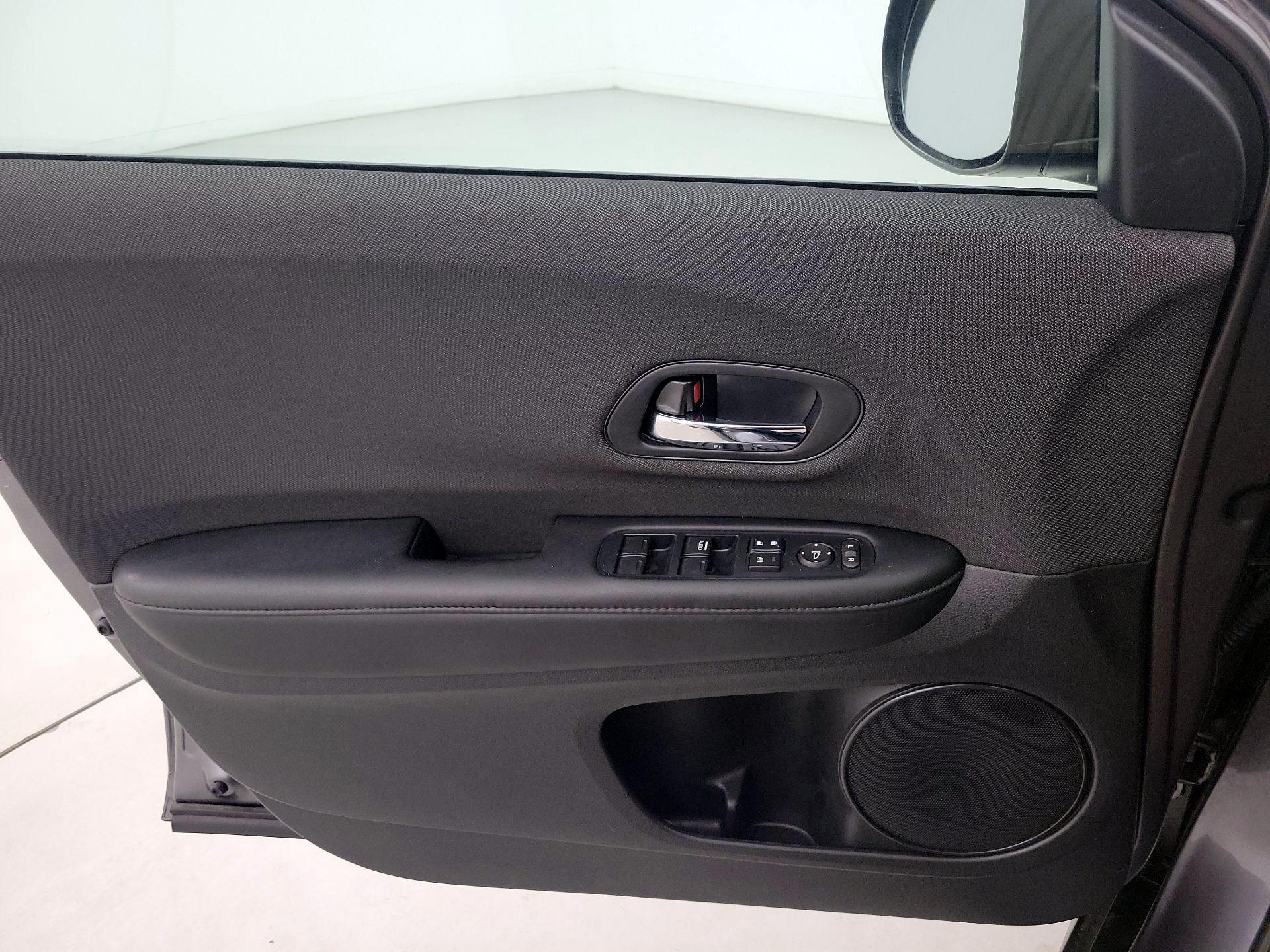 Thumbnail: 2022 Honda HR-V - 12