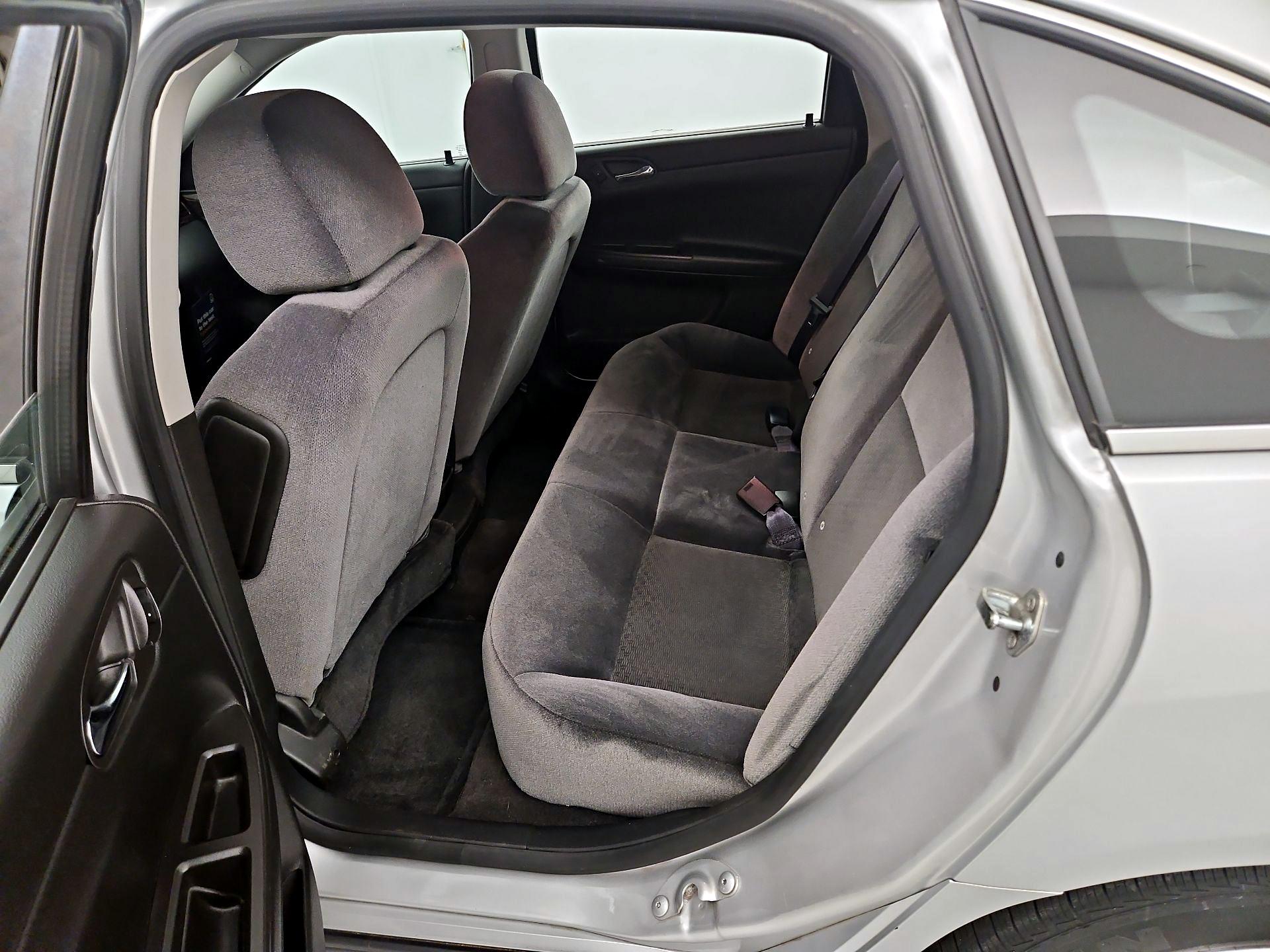 Thumbnail: 2016 Chevrolet Impala - 17