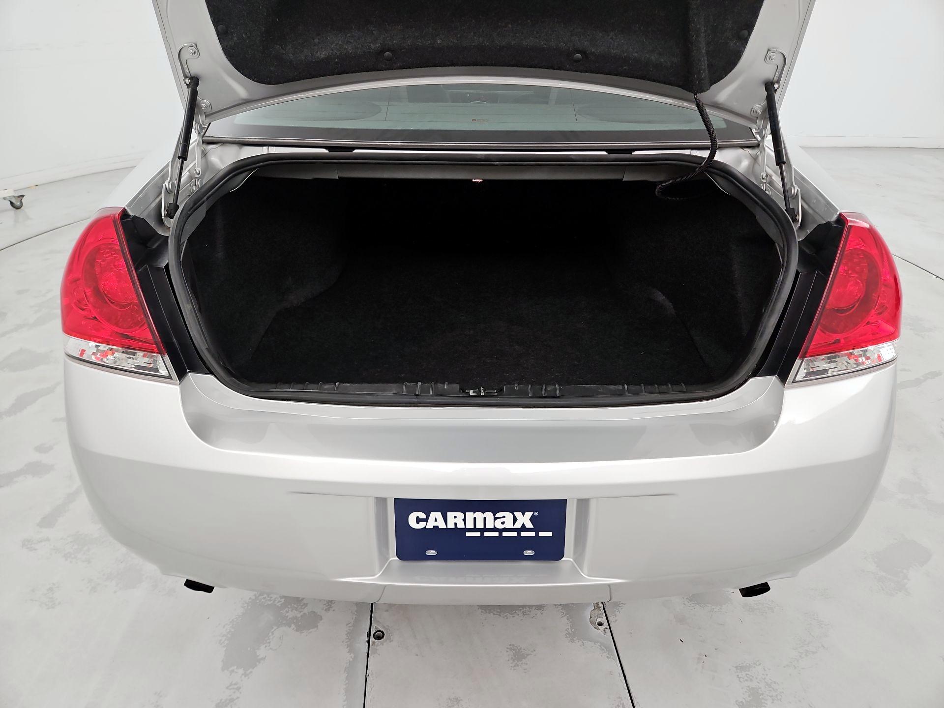 Thumbnail: 2016 Chevrolet Impala - 18