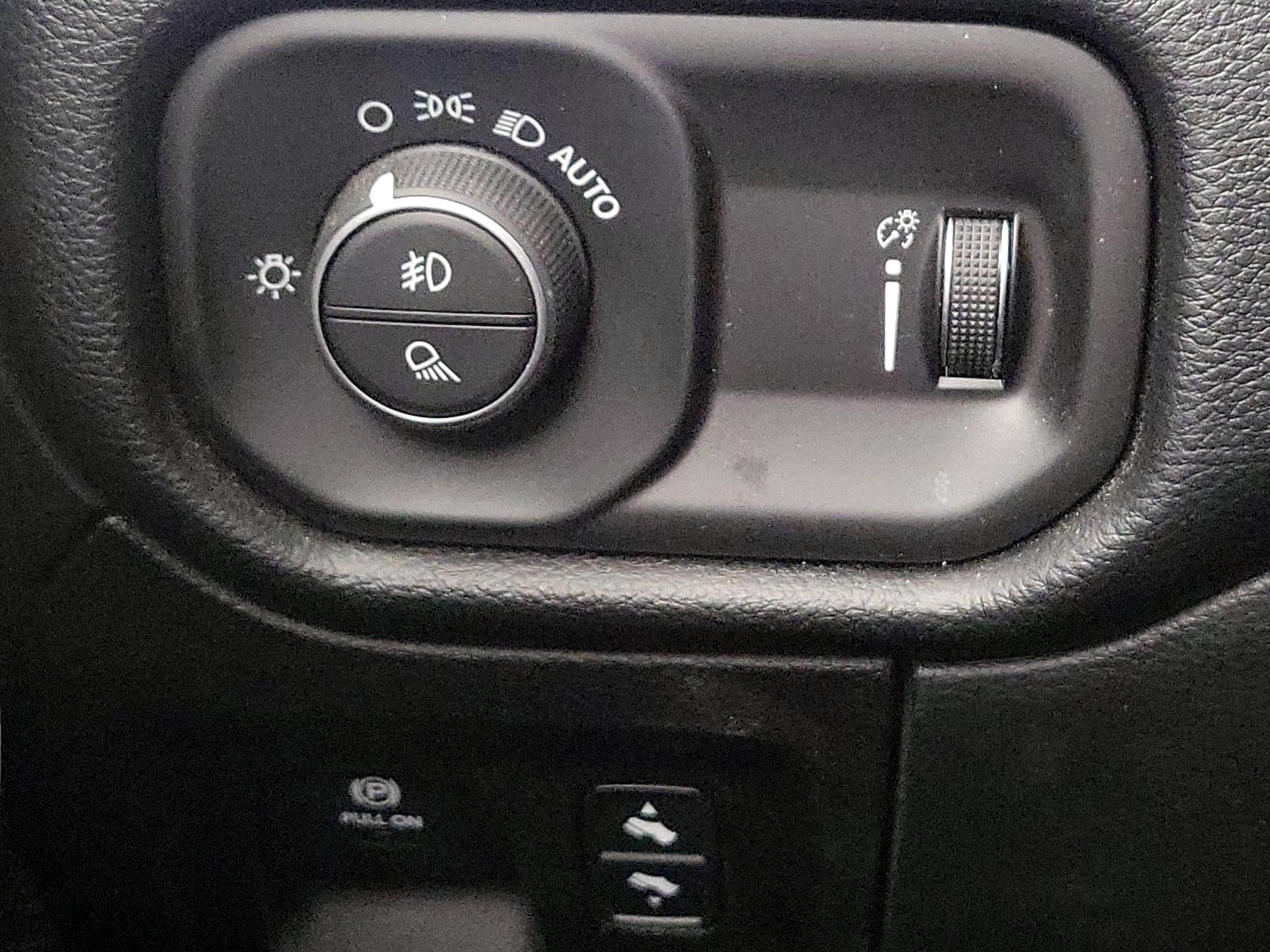 Thumbnail: 2021 RAM 1500 - 13