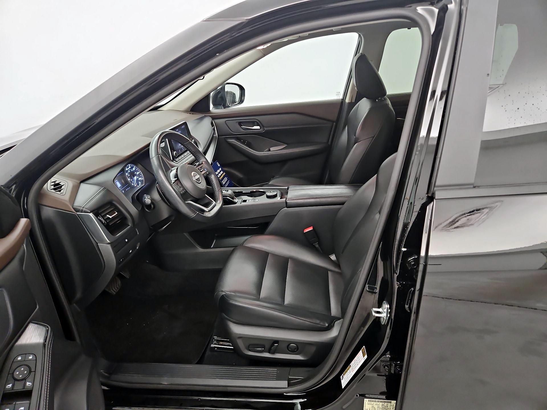 Thumbnail: 2023 Nissan Rogue - 11