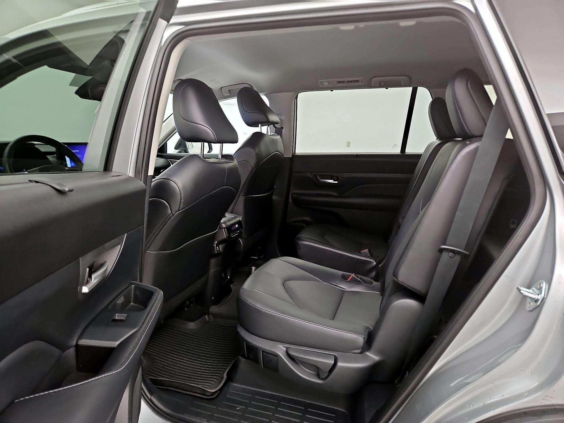 Thumbnail: 2024 Toyota Grand Highlander - 20