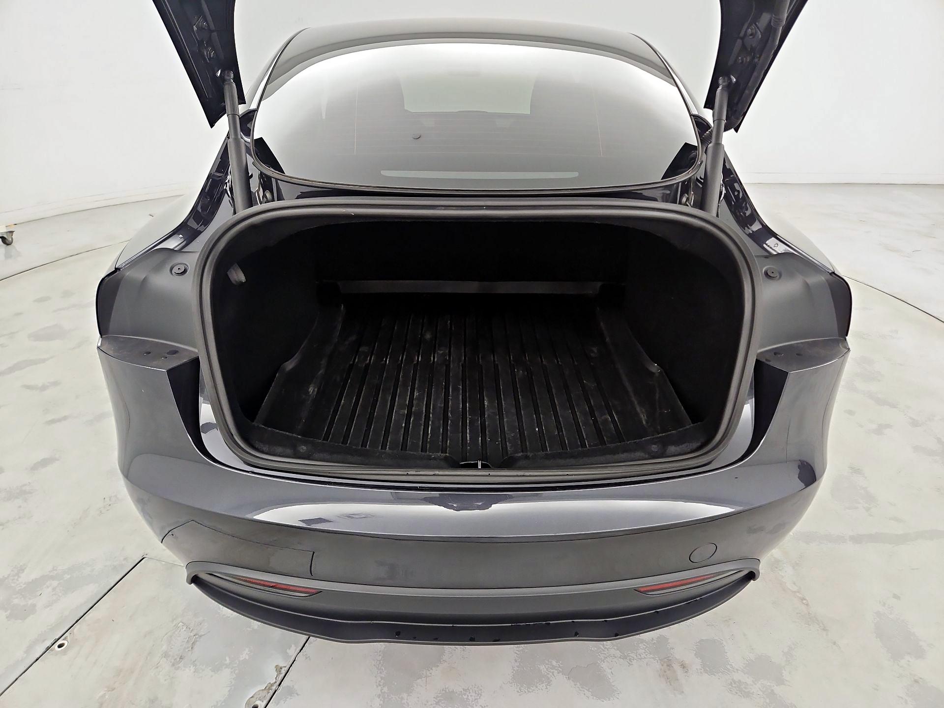 Thumbnail: 2024 Tesla Model 3 - 20