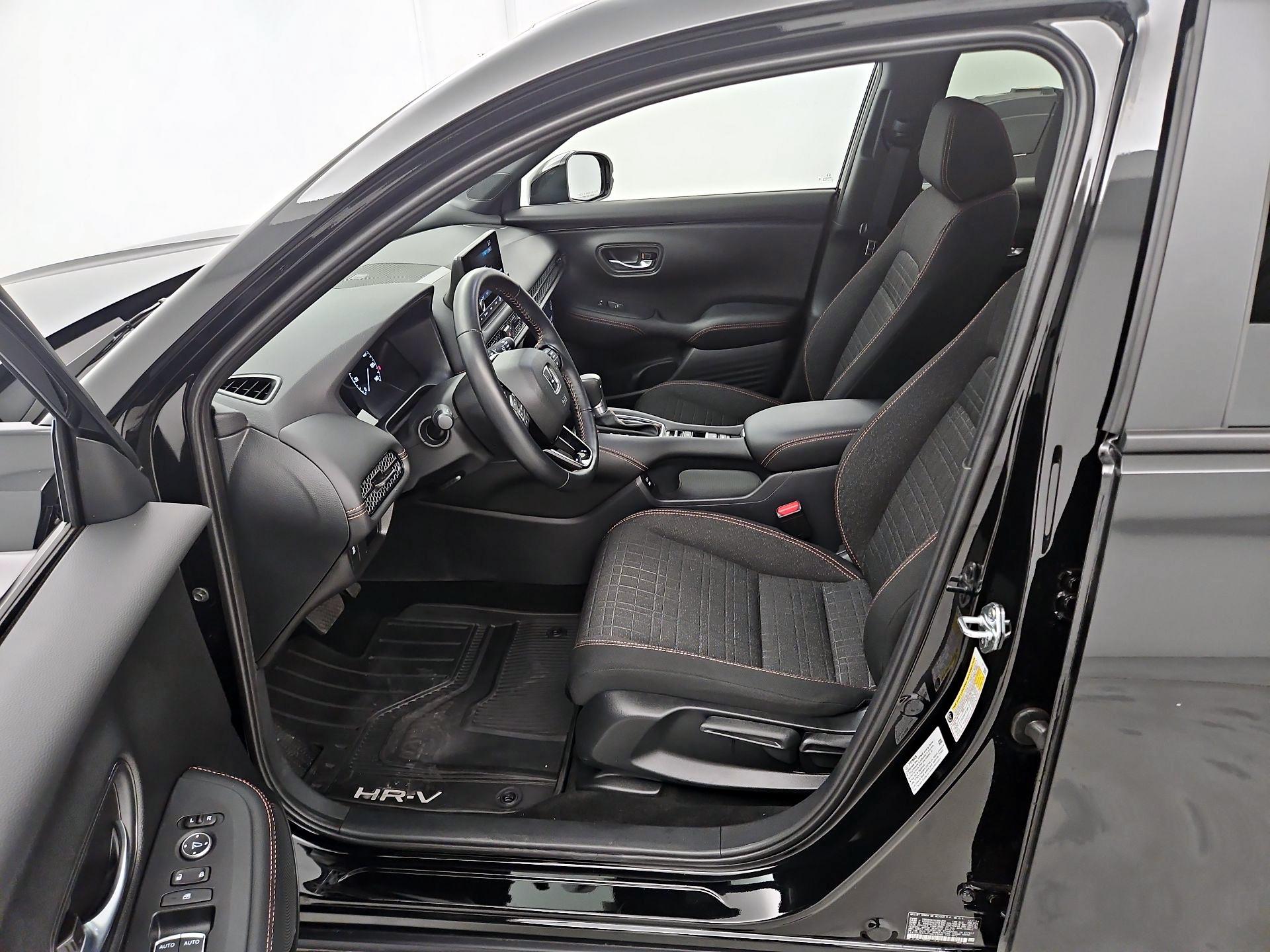 Thumbnail: 2025 Honda HR-V - 11