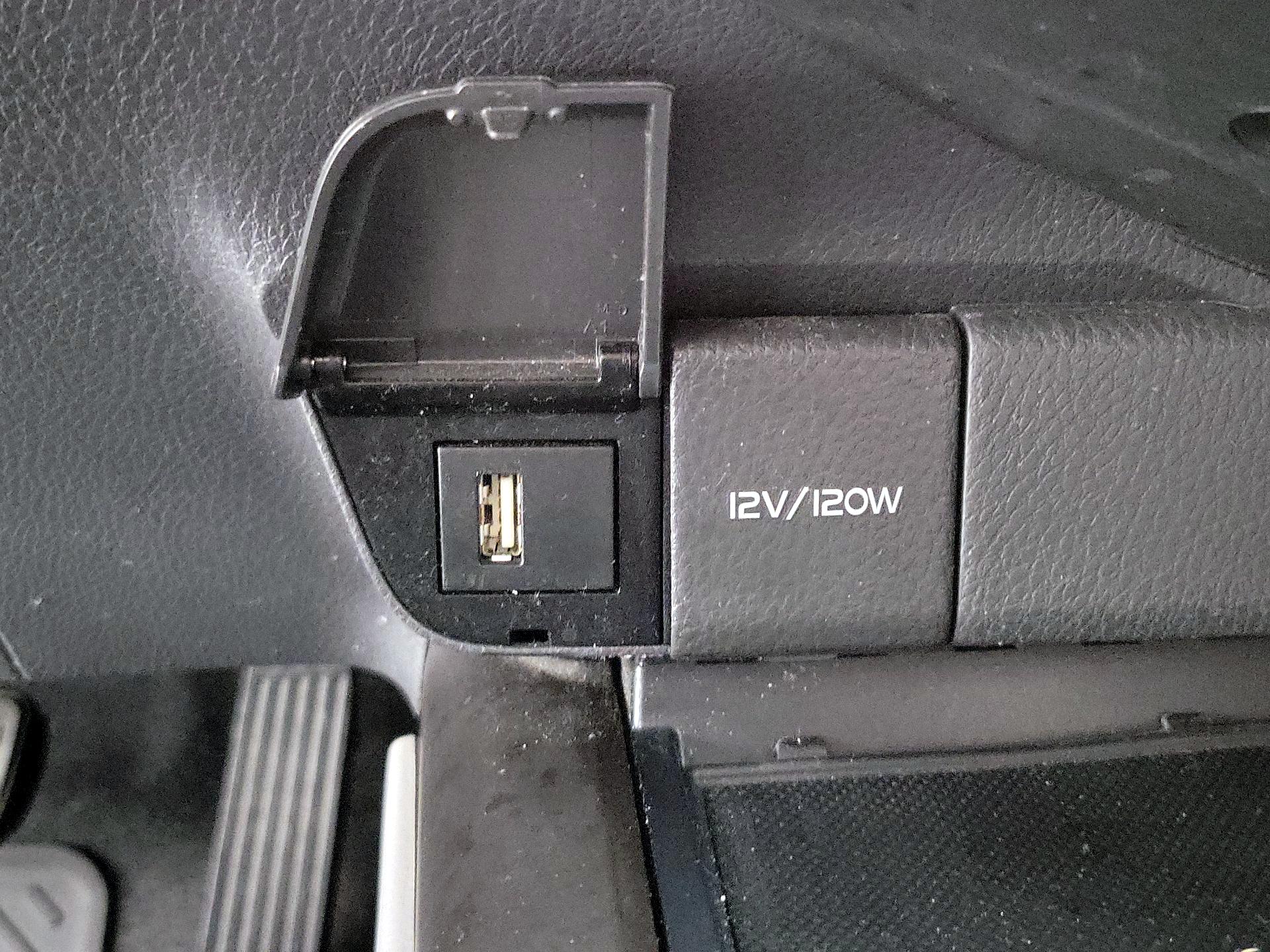 Thumbnail: 2021 Toyota Camry - 18