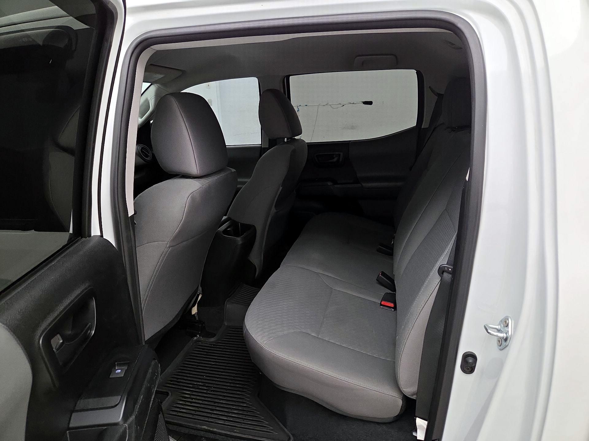 Thumbnail: 2021 Toyota Tacoma - 19