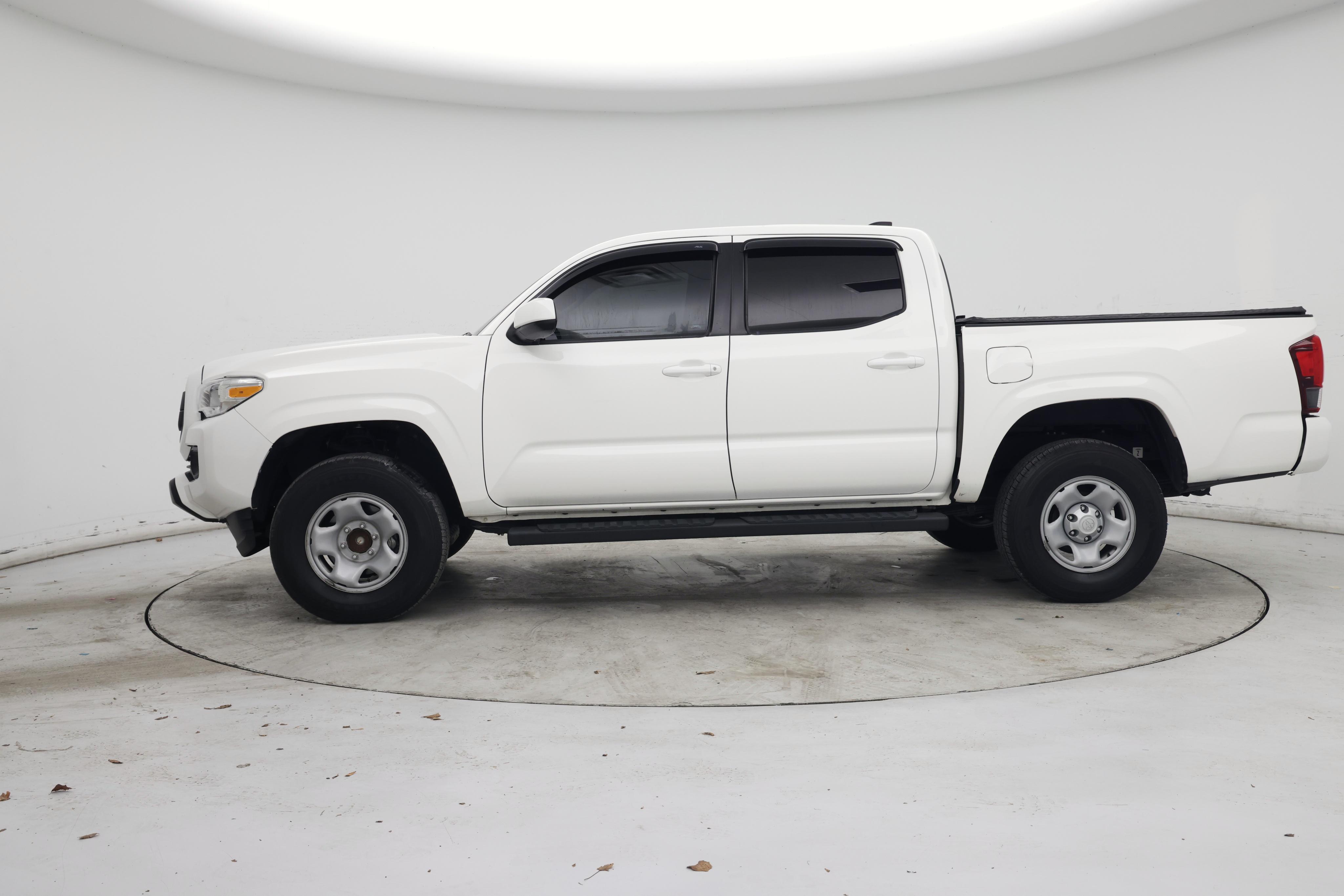Thumbnail: 2021 Toyota Tacoma - 3