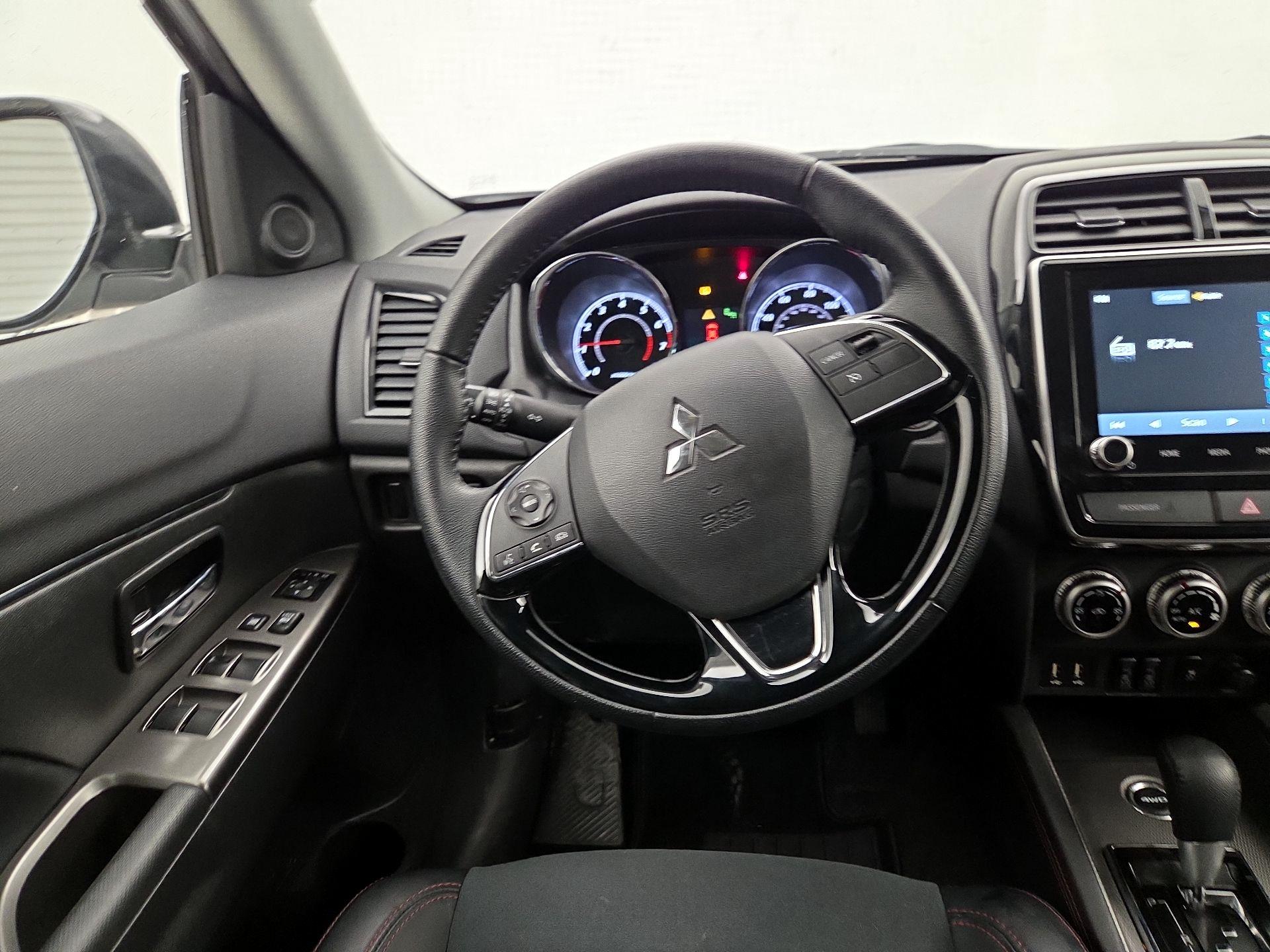 Thumbnail: 2024 Mitsubishi Outlander Sport - 10