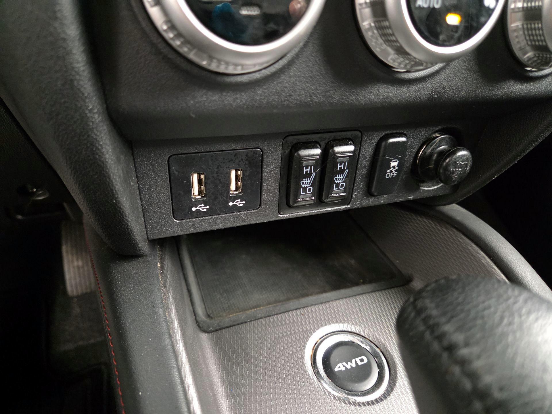 Thumbnail: 2024 Mitsubishi Outlander Sport - 18