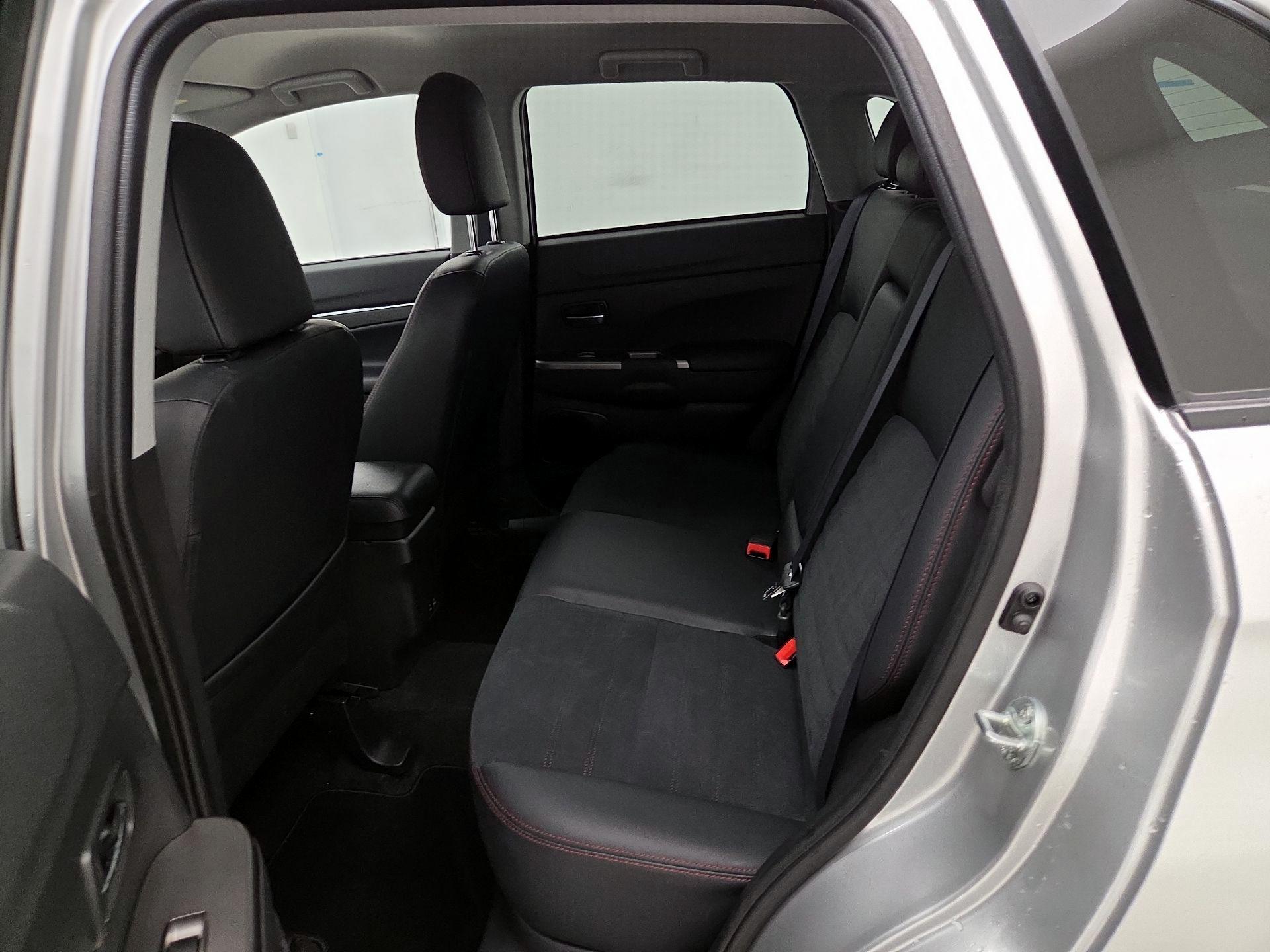 Thumbnail: 2024 Mitsubishi Outlander Sport - 19