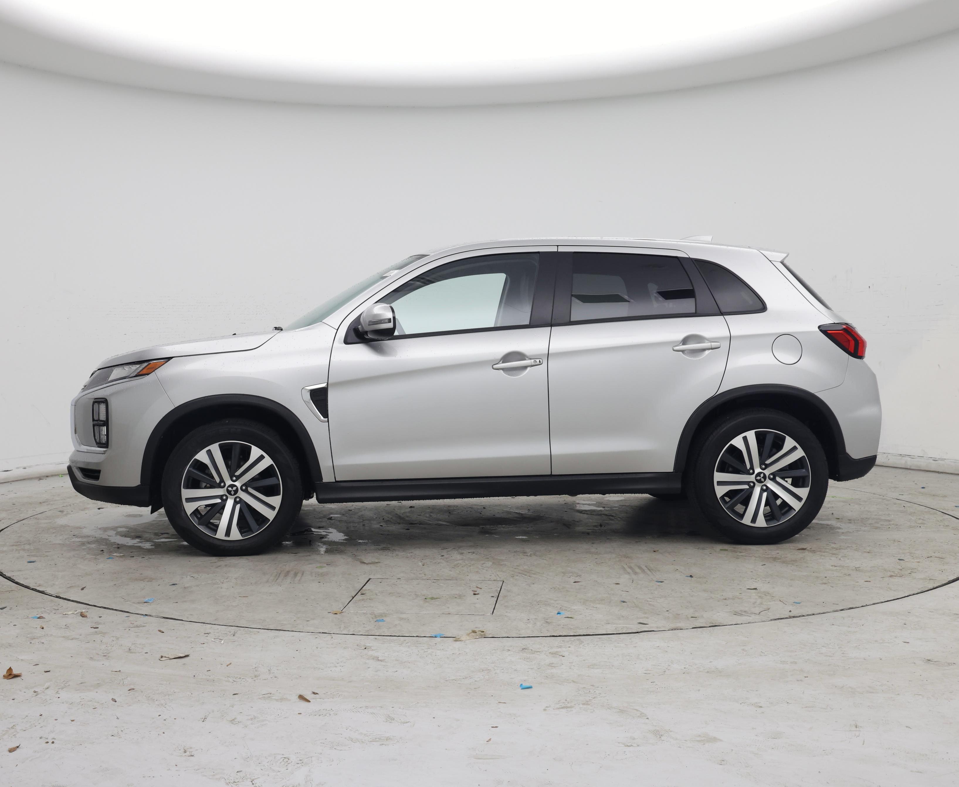 Thumbnail: 2024 Mitsubishi Outlander Sport - 3