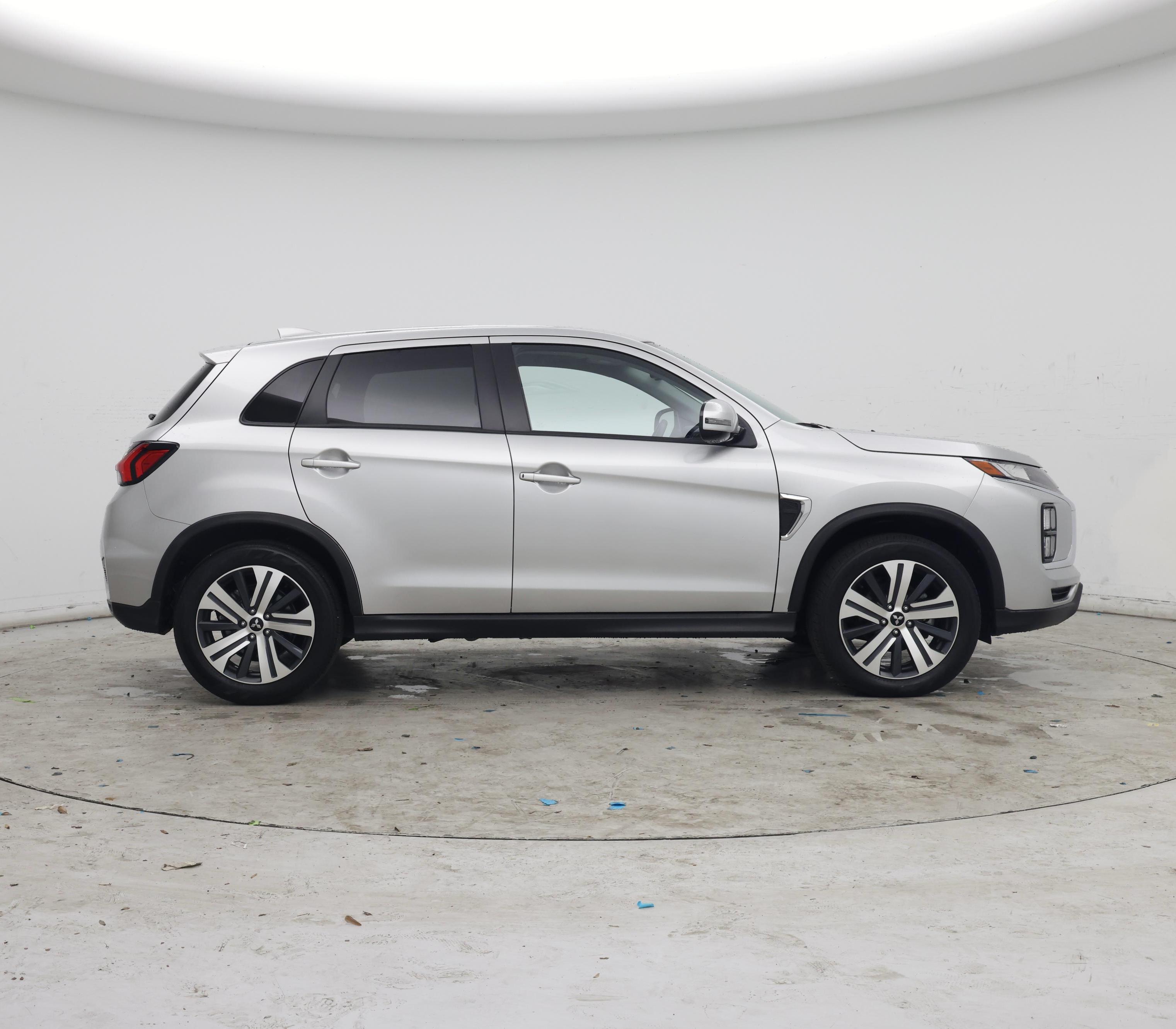 Thumbnail: 2024 Mitsubishi Outlander Sport - 7