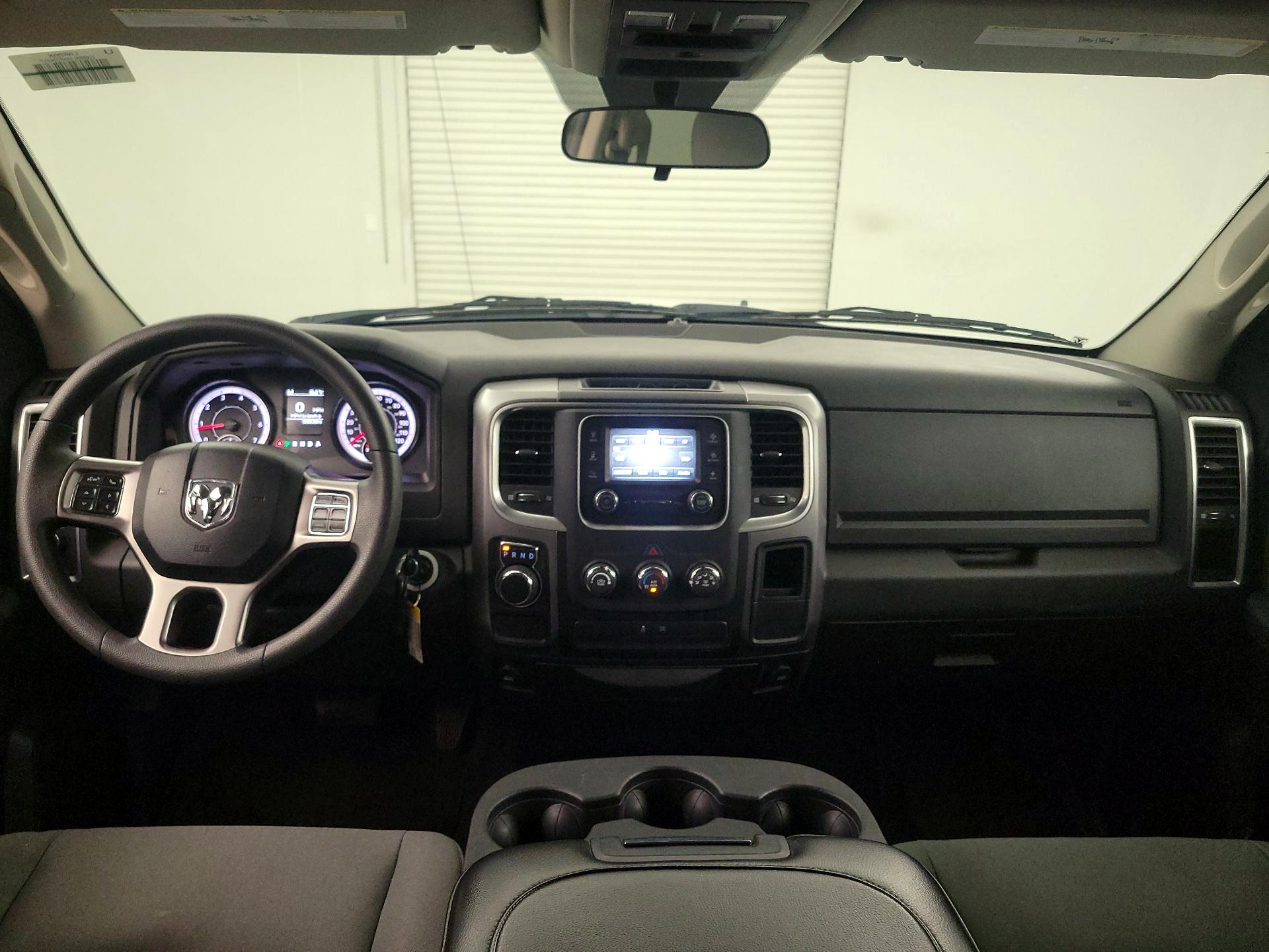 Thumbnail: 2022 RAM 1500 Classic - 9