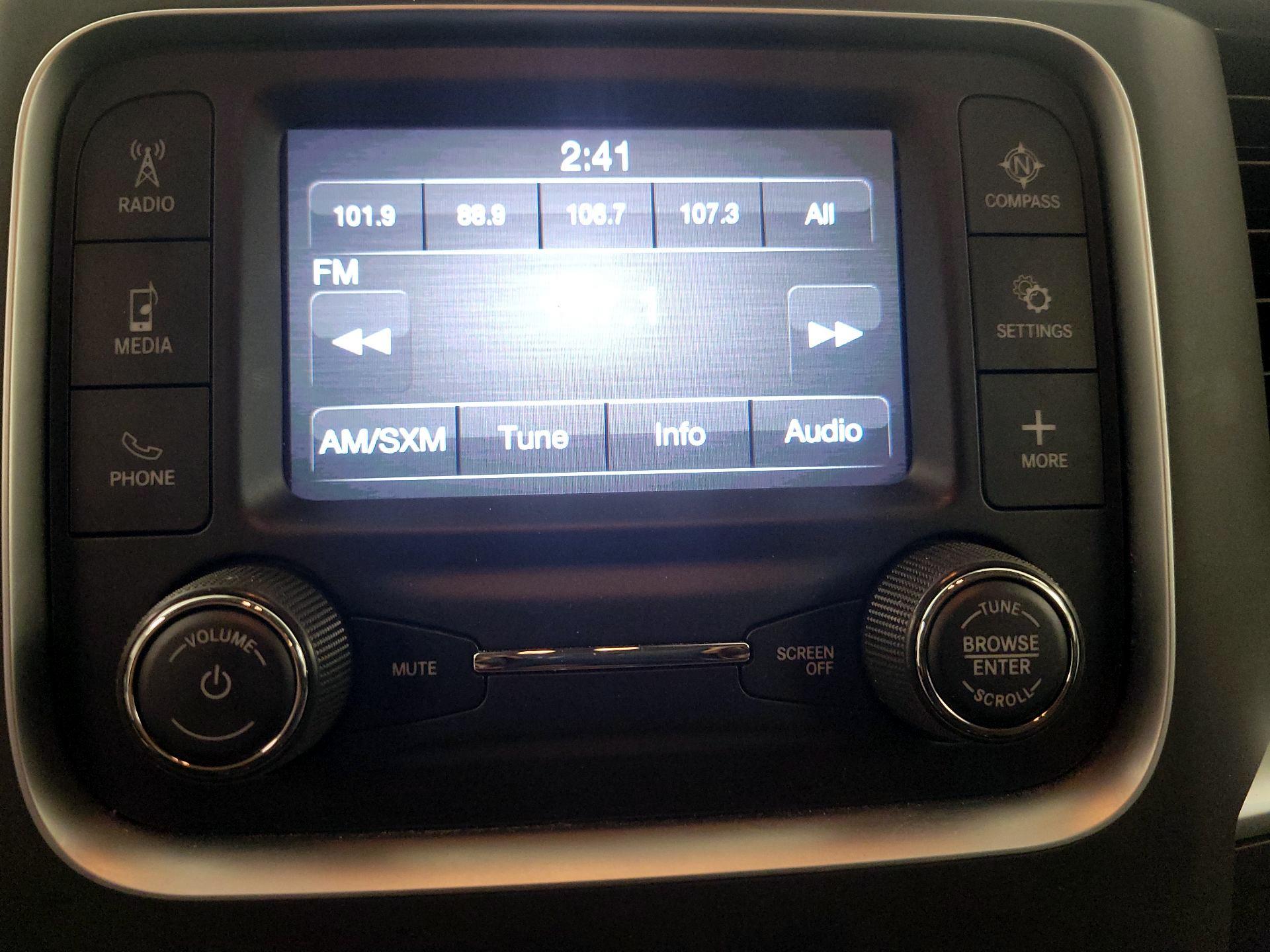 Thumbnail: 2022 RAM 1500 Classic - 15