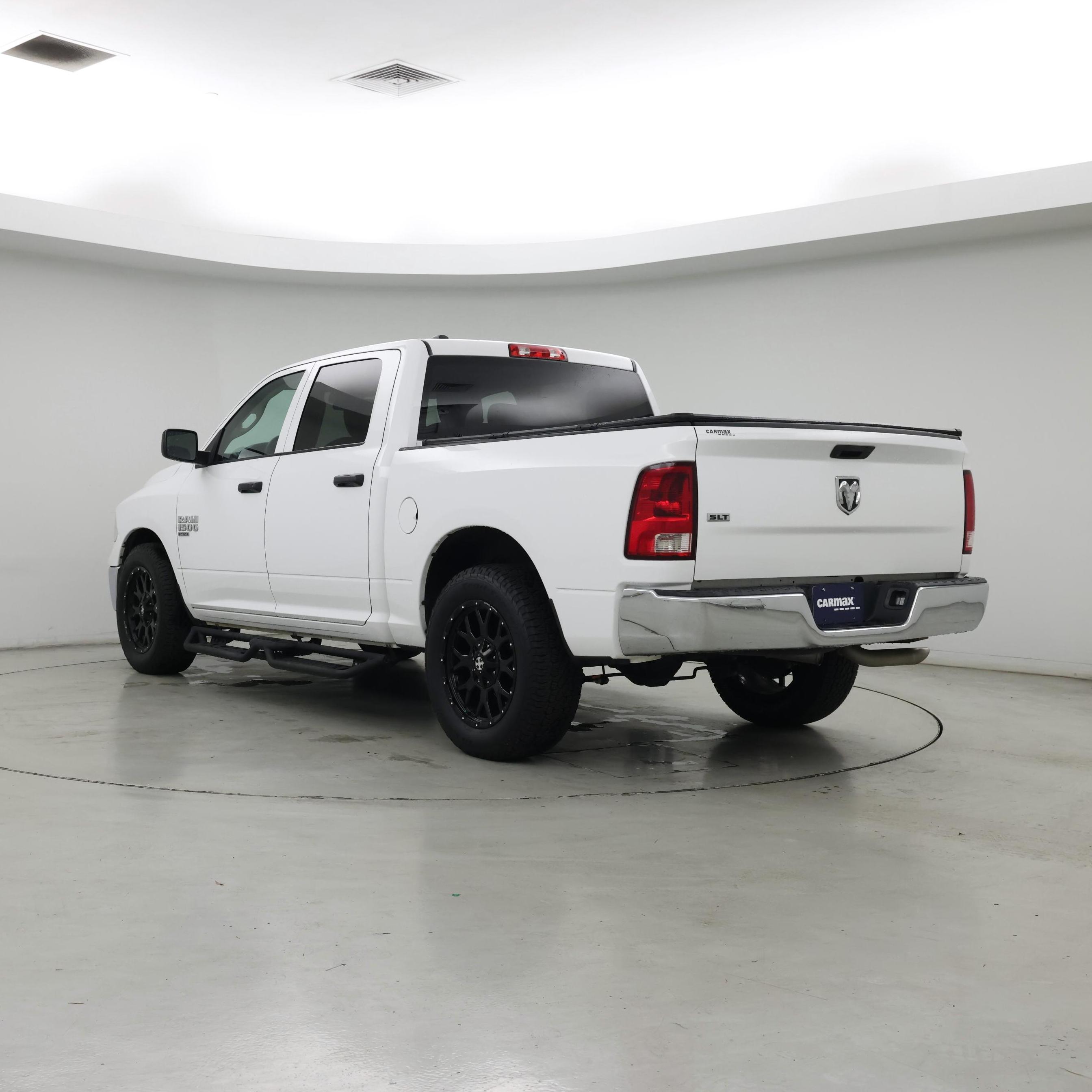 Thumbnail: 2022 RAM 1500 Classic - 2