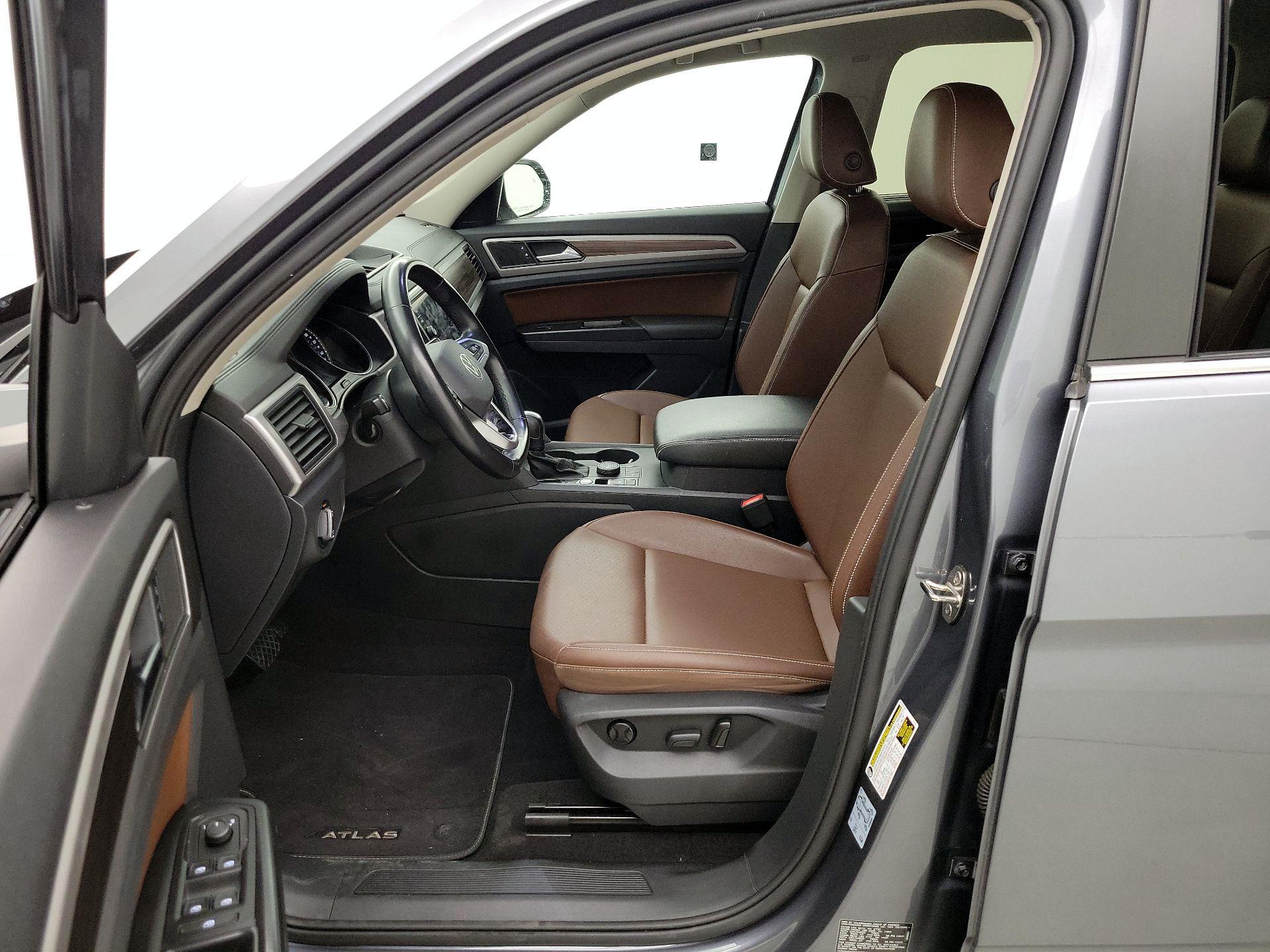 Thumbnail: 2021 Volkswagen Atlas - 11