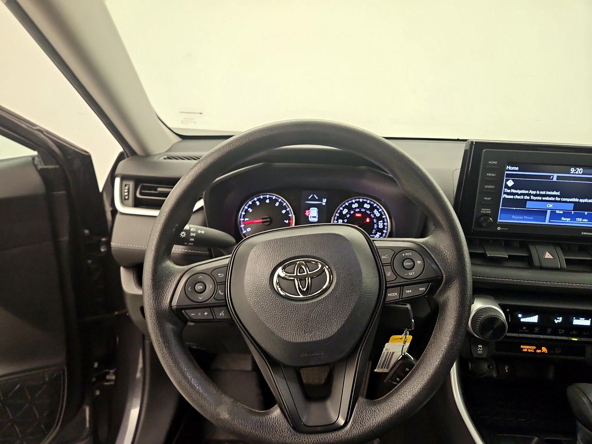 Thumbnail: 2022 Toyota RAV4 - 10