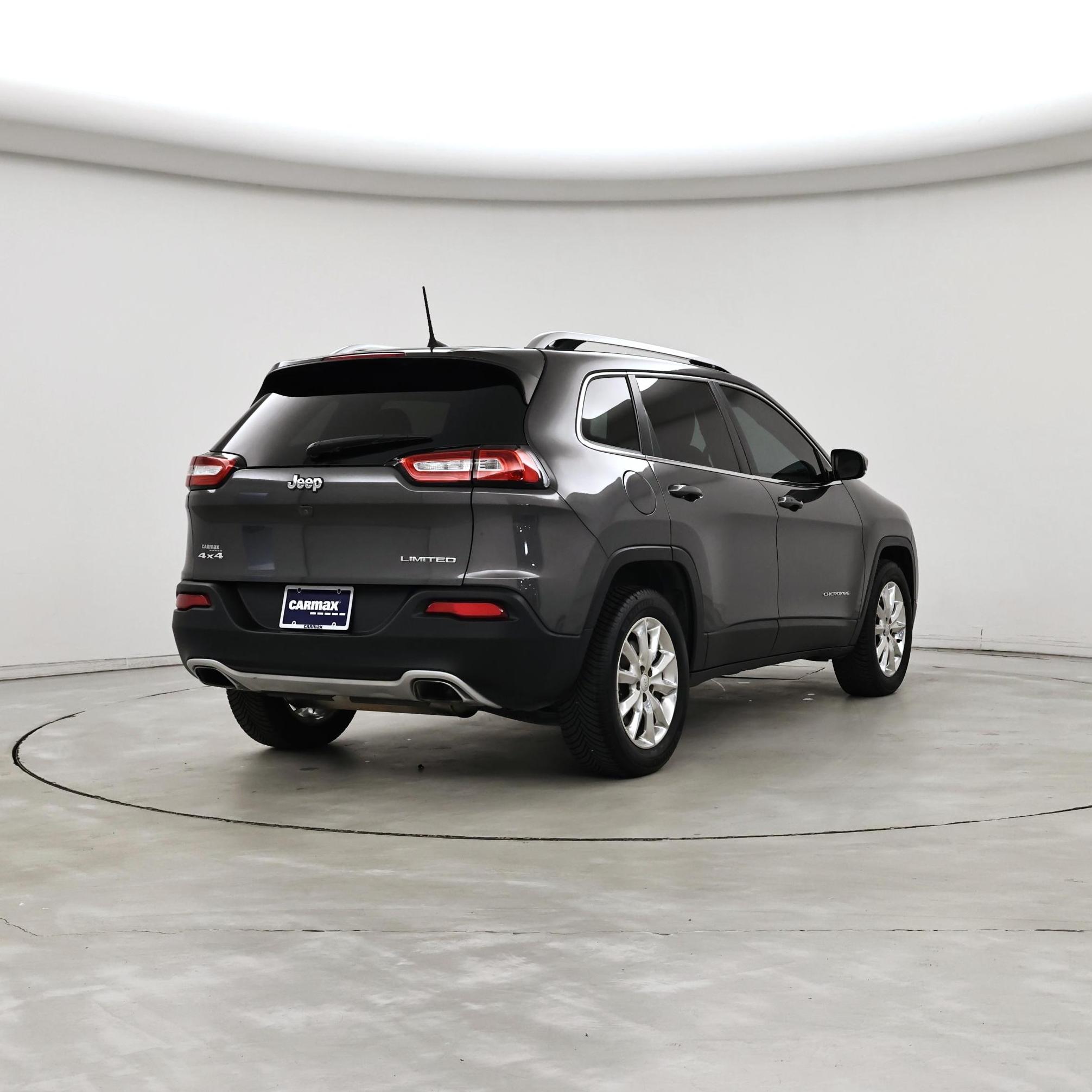 Thumbnail: 2017 Jeep Cherokee - 8