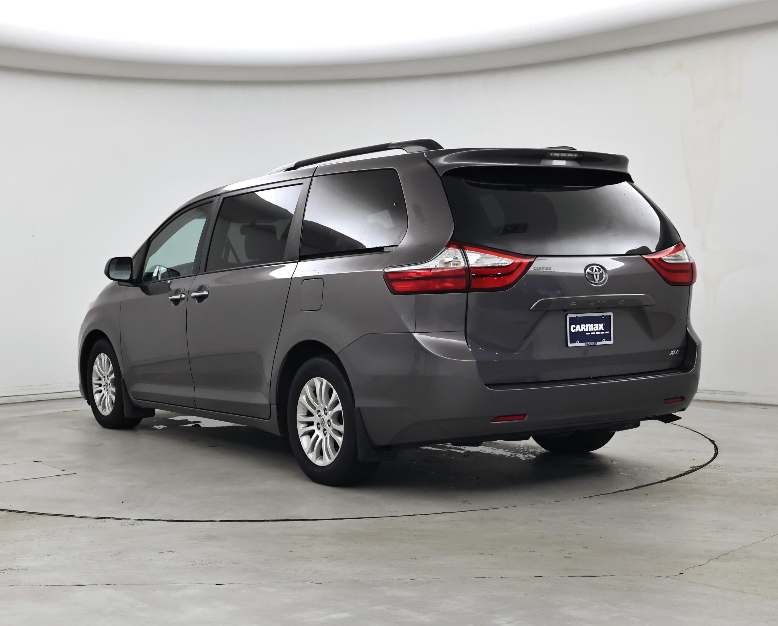 Thumbnail: 2015 Toyota Sienna - 2