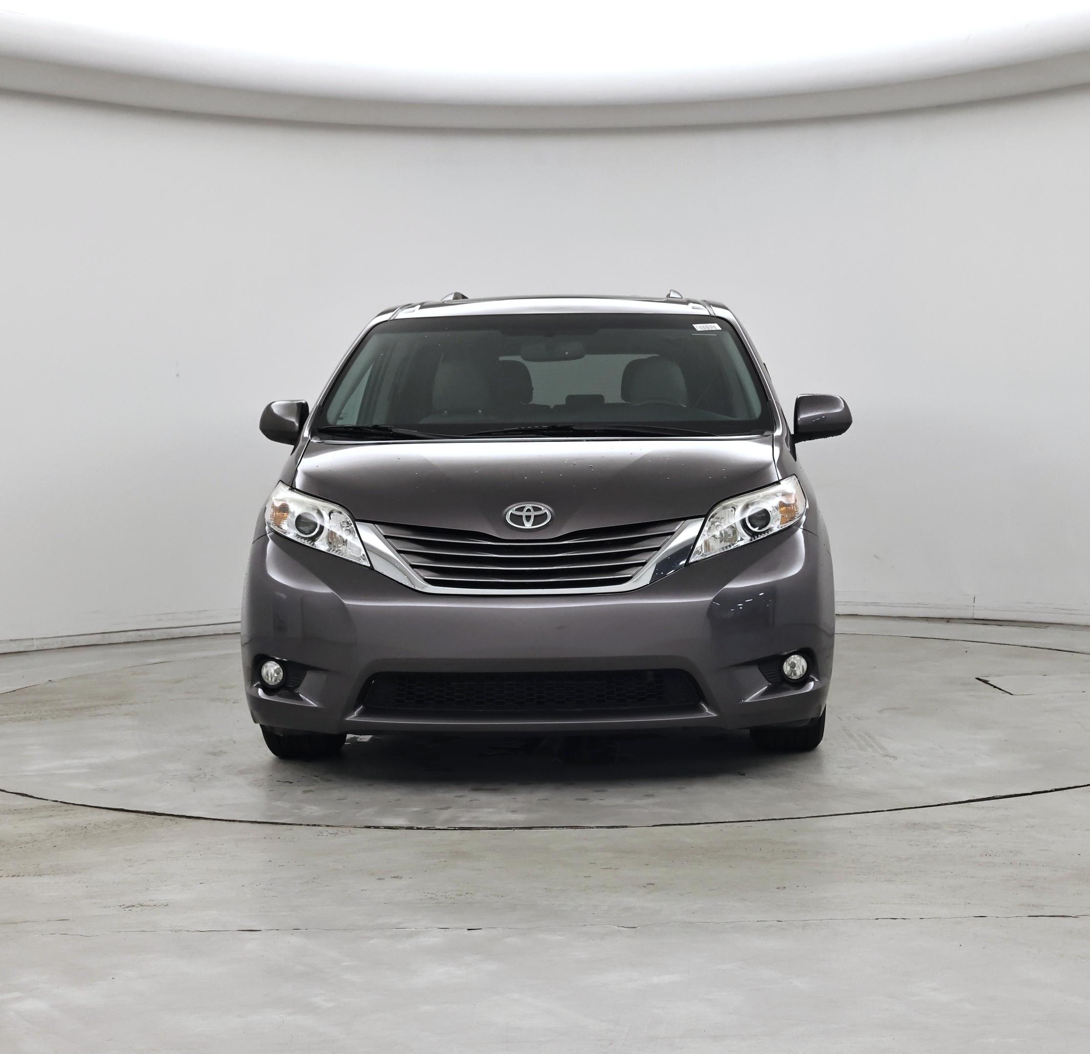 Thumbnail: 2015 Toyota Sienna - 5