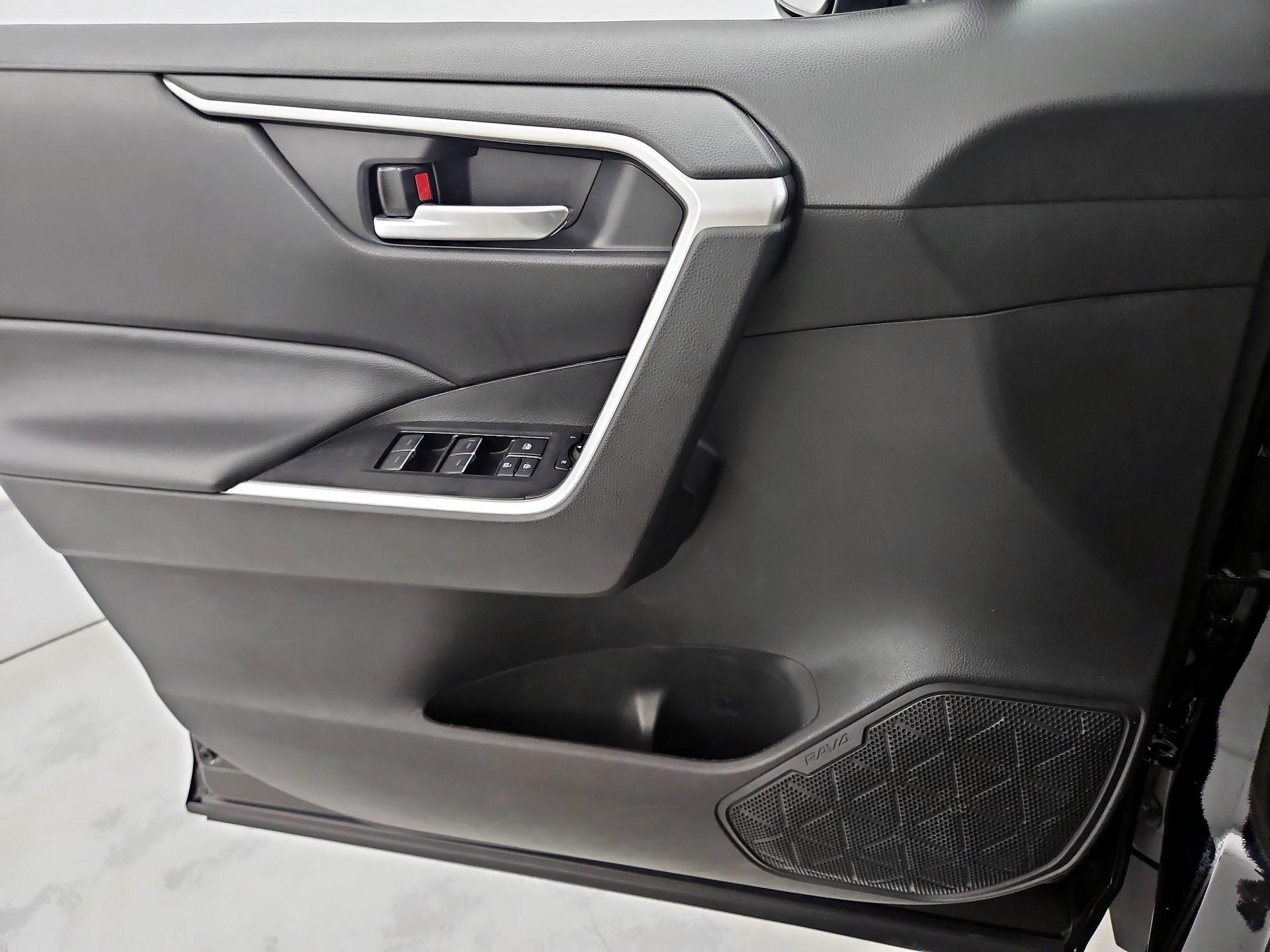 Thumbnail: 2024 Toyota RAV4 - 12