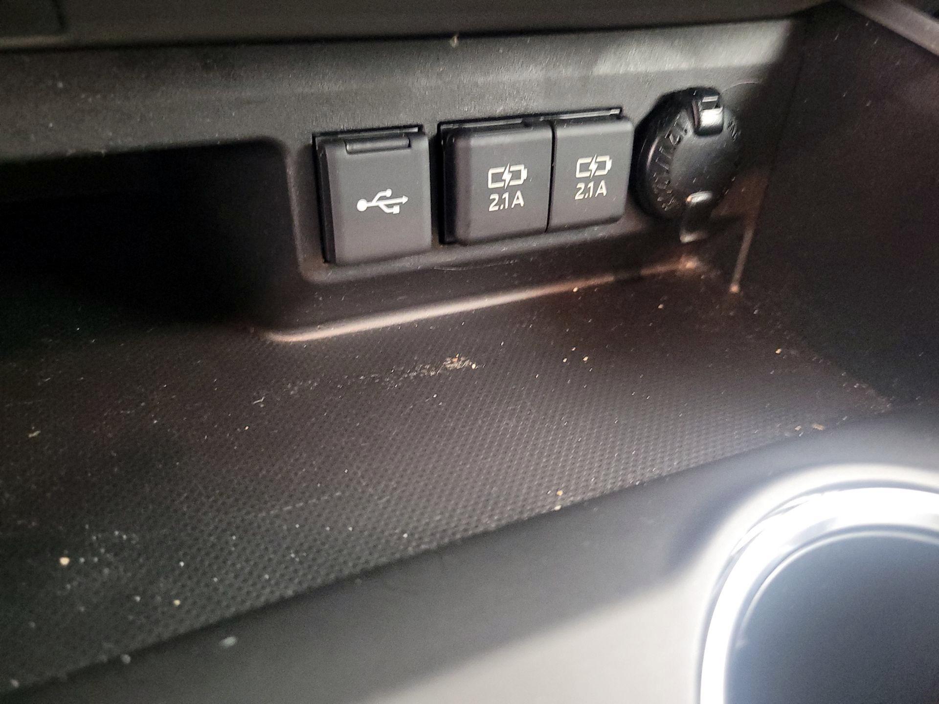 Thumbnail: 2021 Toyota Highlander - 18