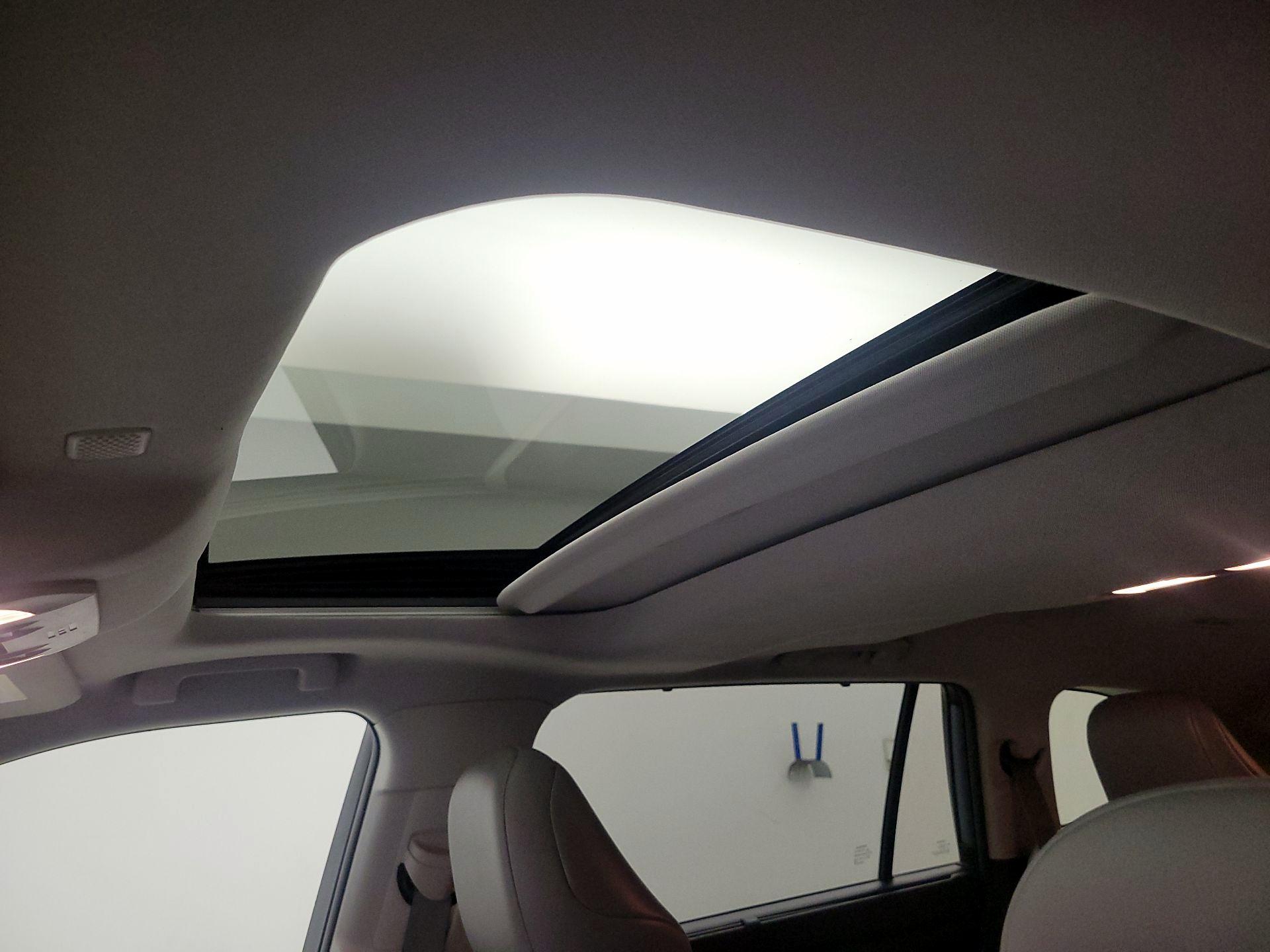 Thumbnail: 2021 Toyota Highlander - 19