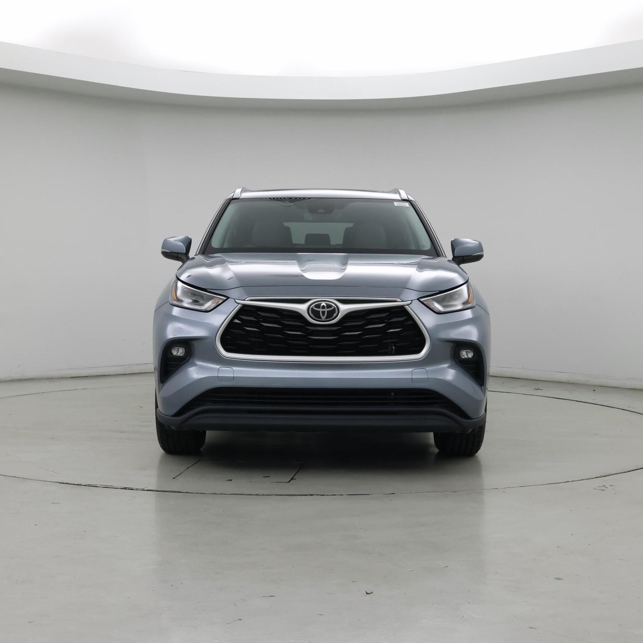 Thumbnail: 2021 Toyota Highlander - 5