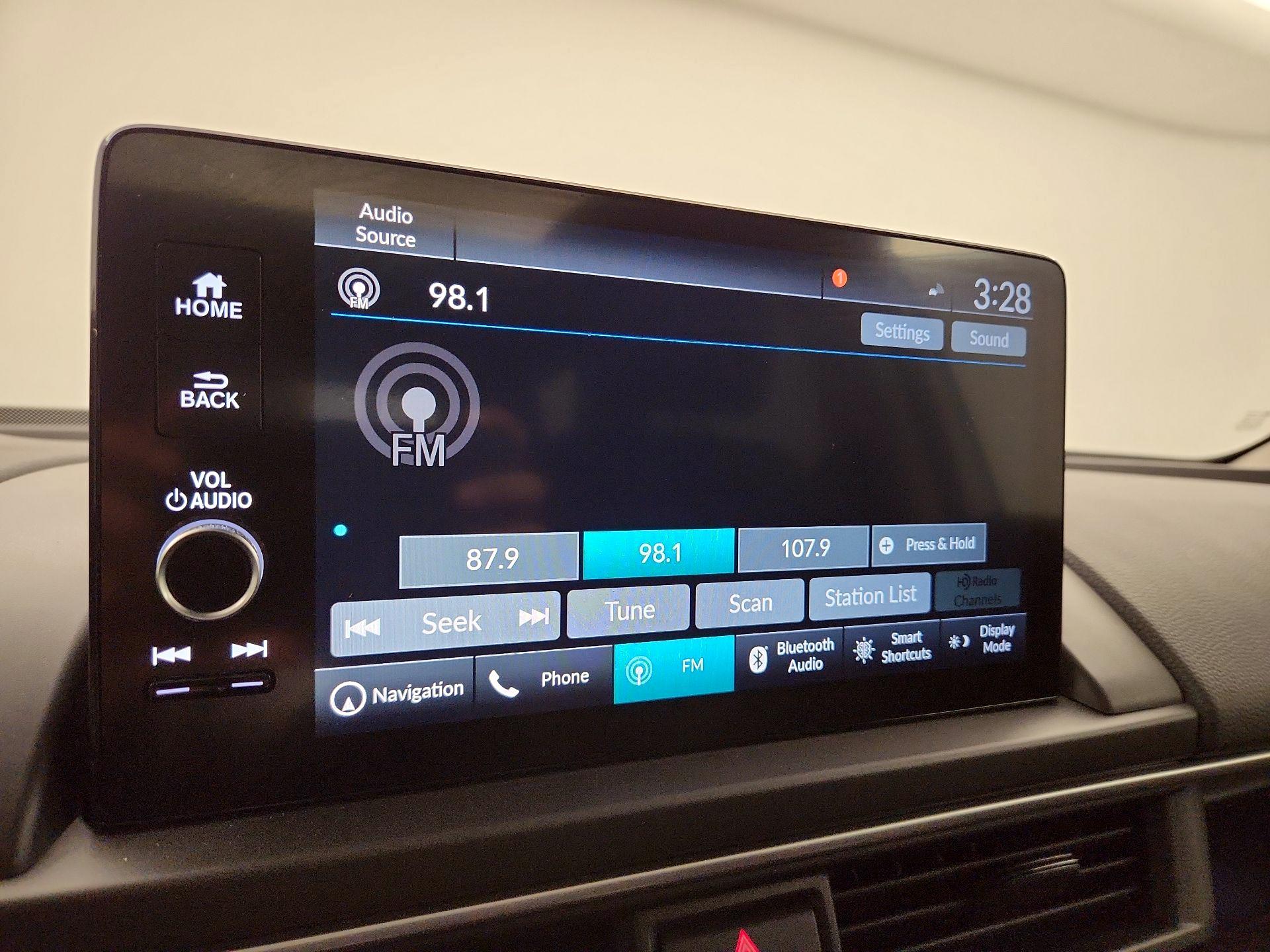 Thumbnail: 2023 Honda Pilot - 16