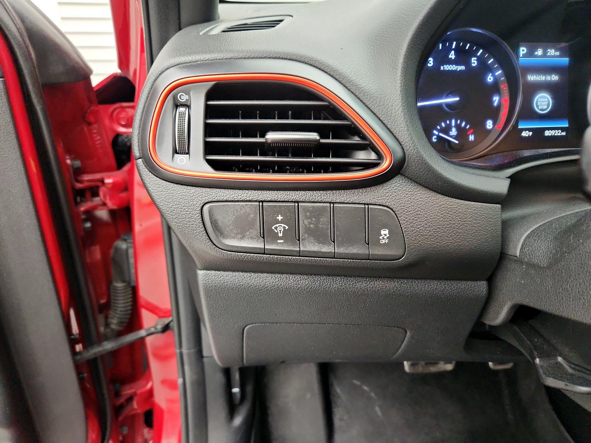 Thumbnail: 2020 Hyundai Elantra - 13