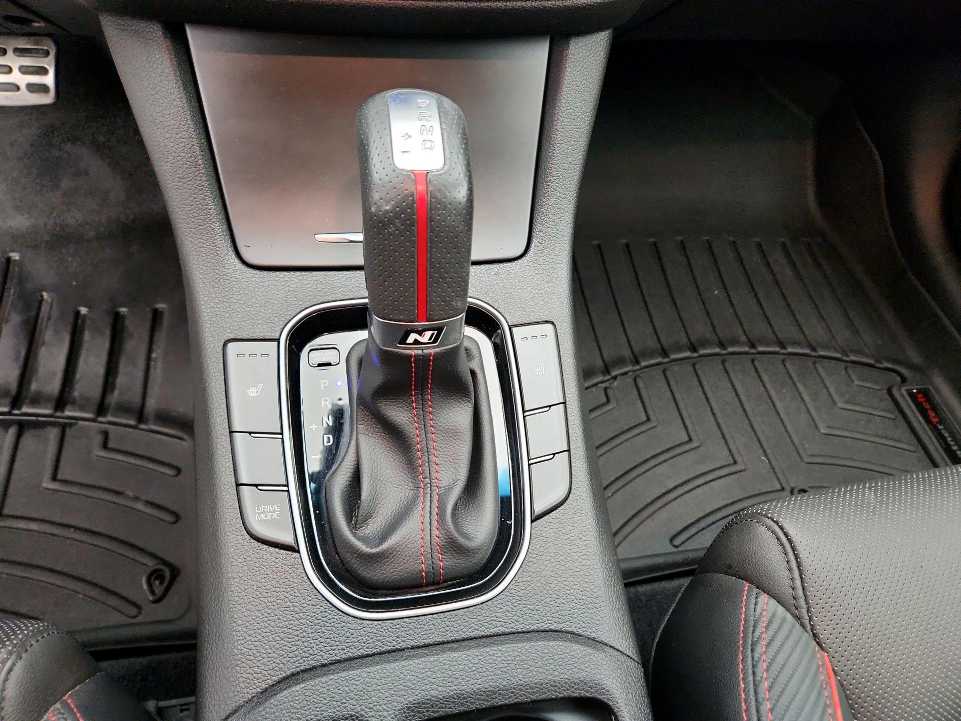 Thumbnail: 2020 Hyundai Elantra - 17