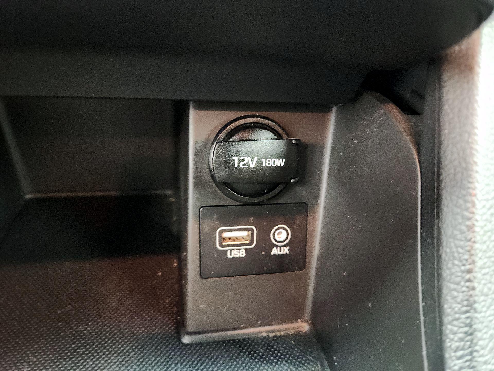 Thumbnail: 2020 Hyundai Elantra - 18