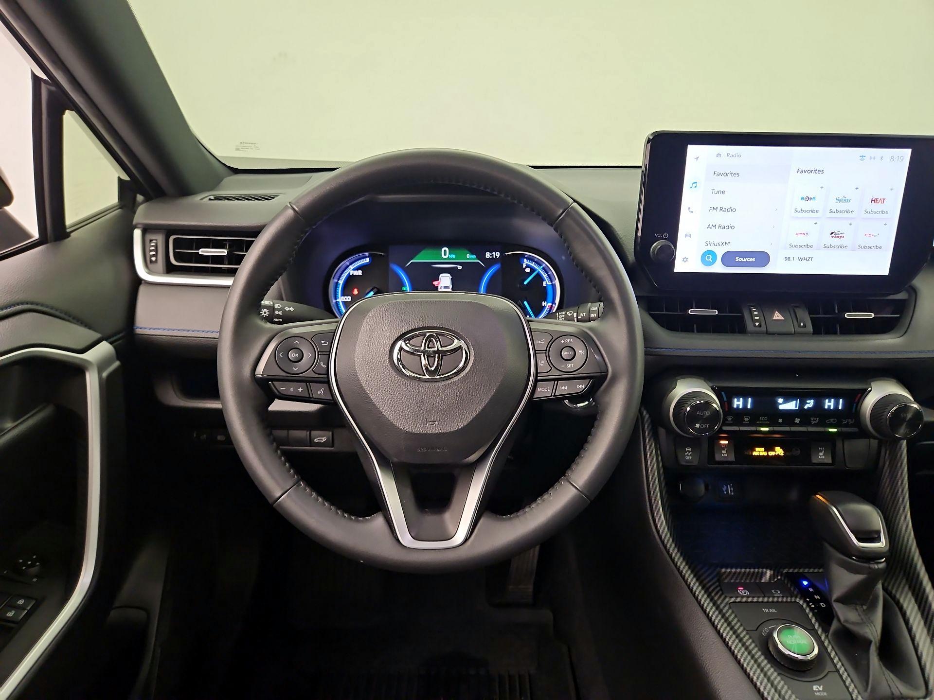 Thumbnail: 2023 Toyota RAV4 - 10