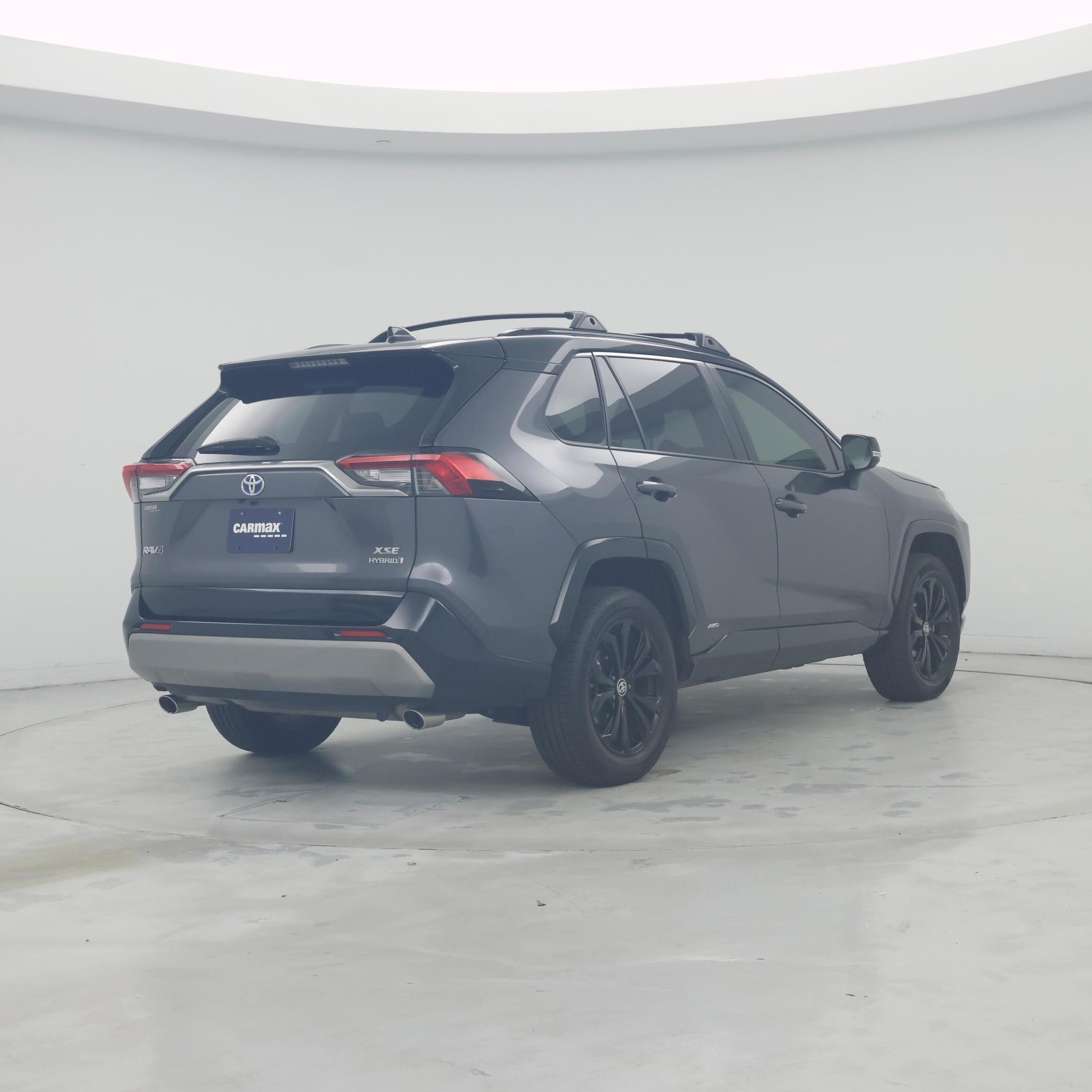 Thumbnail: 2023 Toyota RAV4 - 8