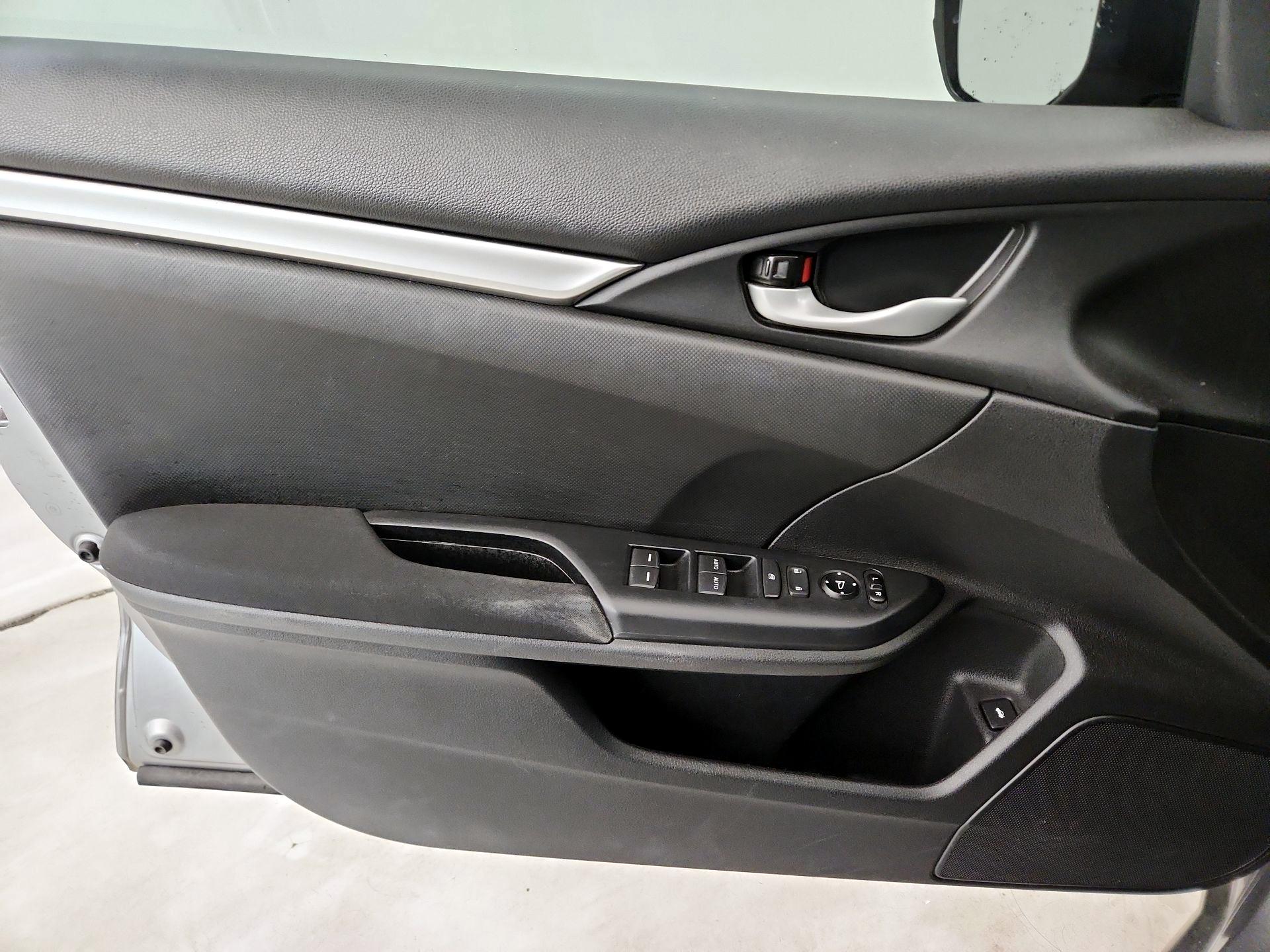 Thumbnail: 2019 Honda Civic - 12