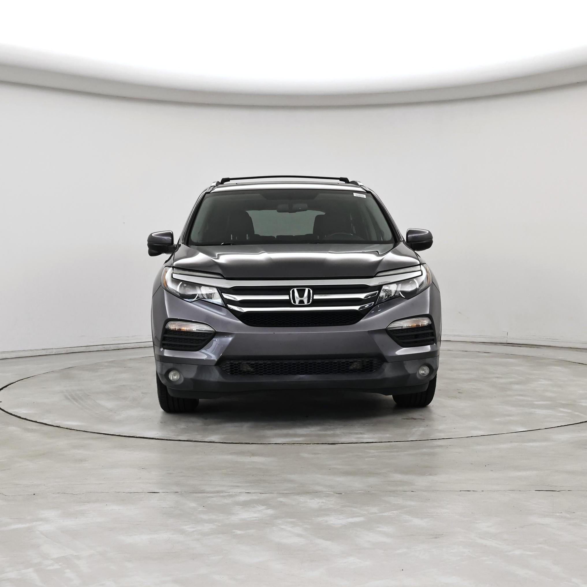 Thumbnail: 2017 Honda Pilot - 5