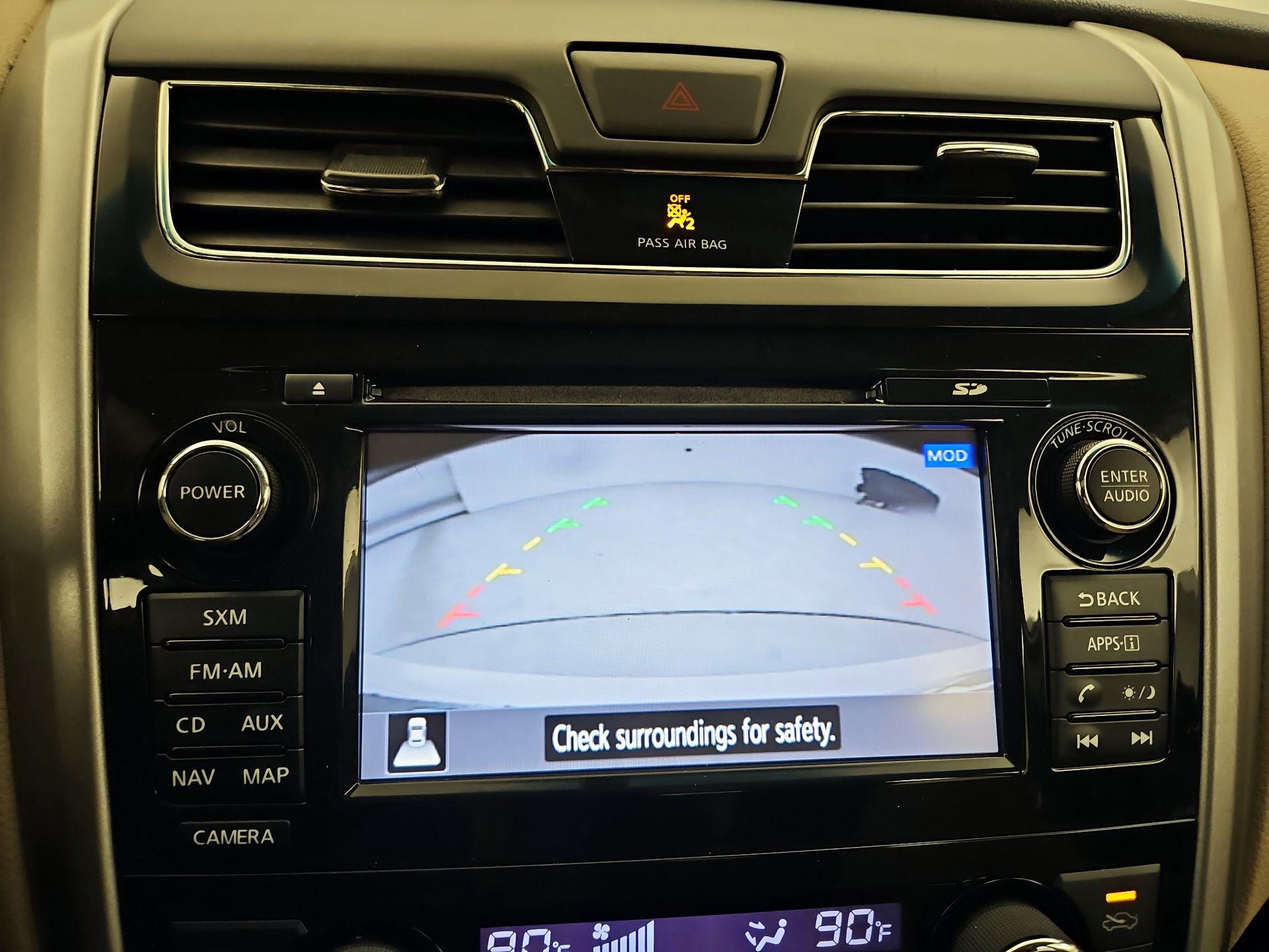 Thumbnail: 2015 Nissan Altima - 15