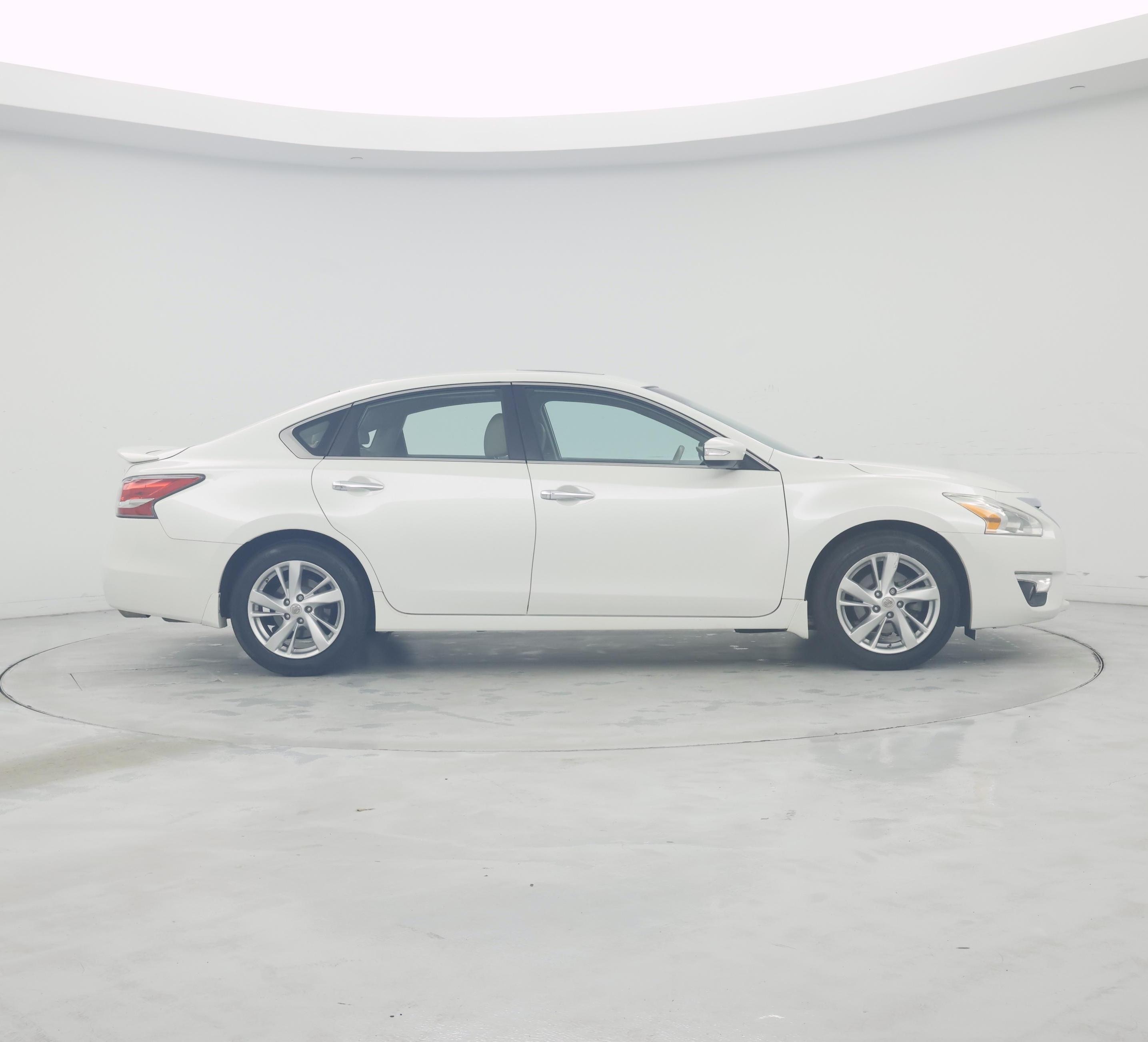 Thumbnail: 2015 Nissan Altima - 7