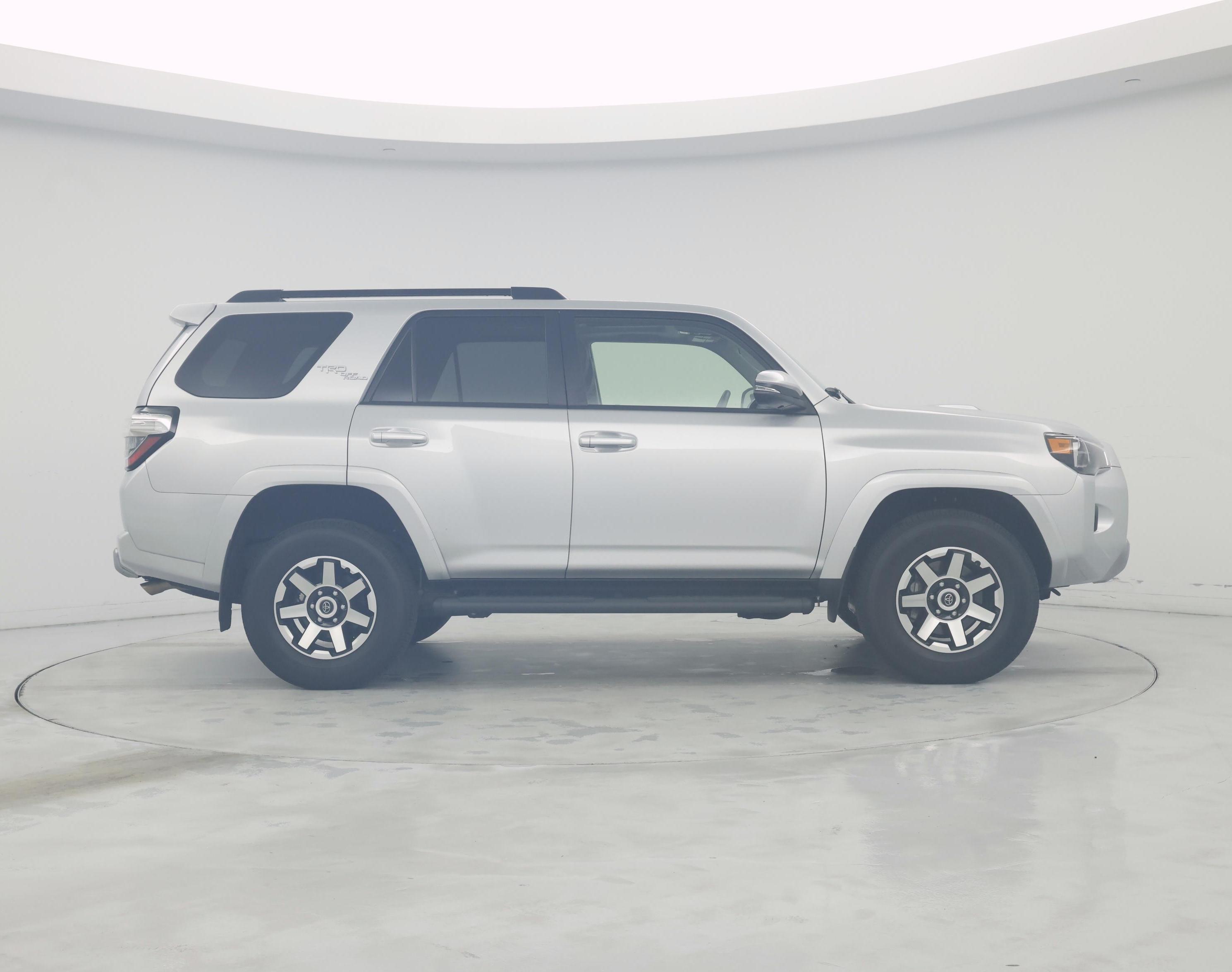 Thumbnail: 2023 Toyota 4Runner - 7