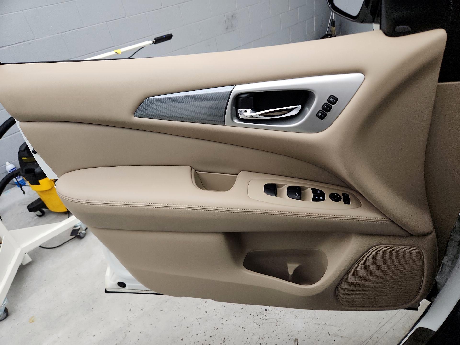 Thumbnail: 2017 Nissan Pathfinder - 12