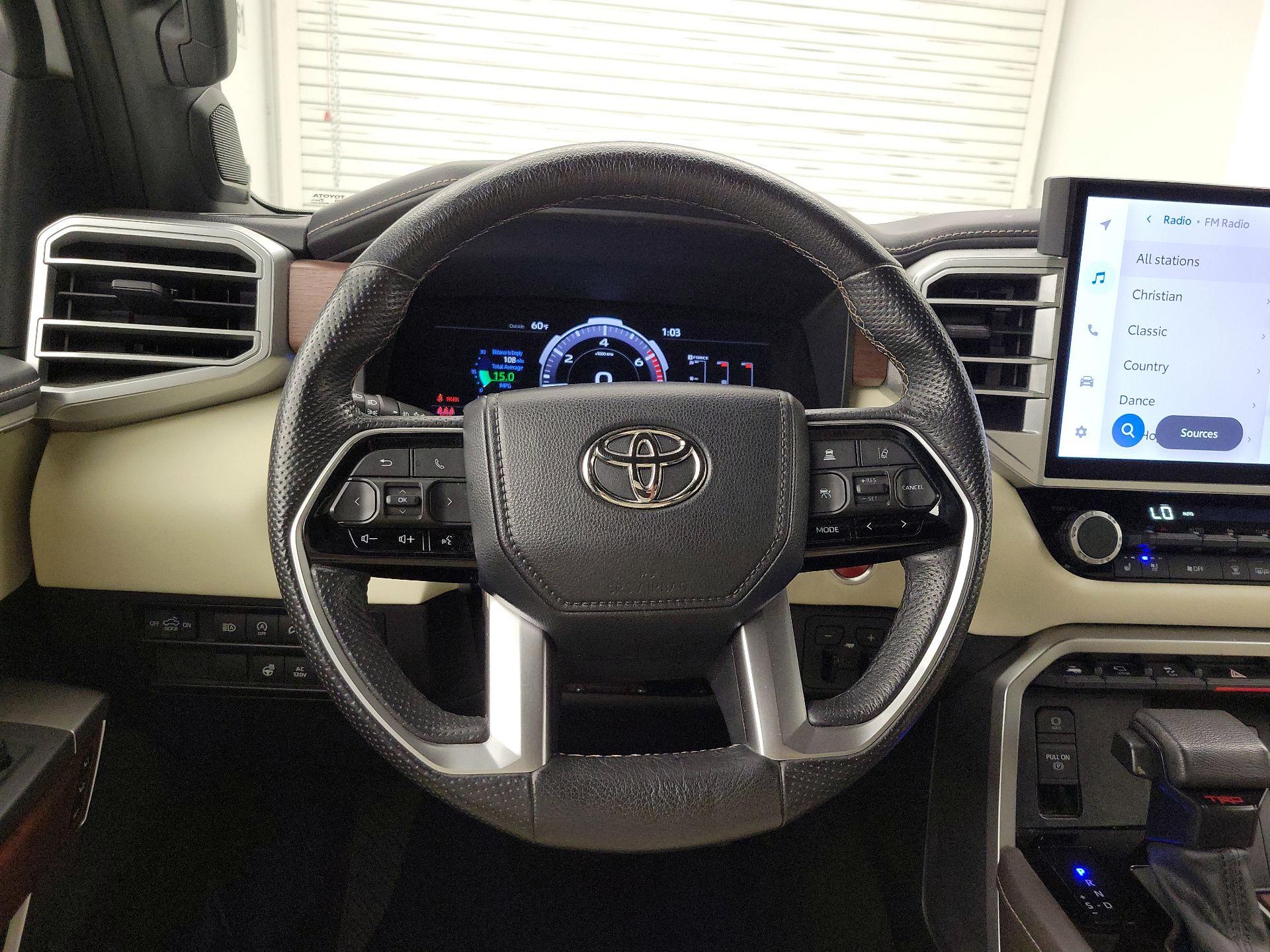 Thumbnail: 2022 Toyota Tundra - 10