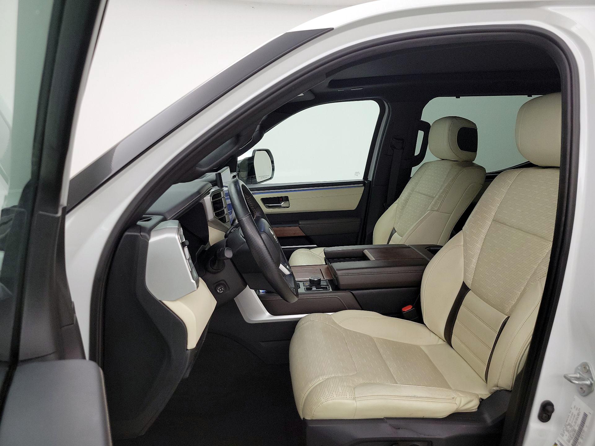 Thumbnail: 2022 Toyota Tundra - 11