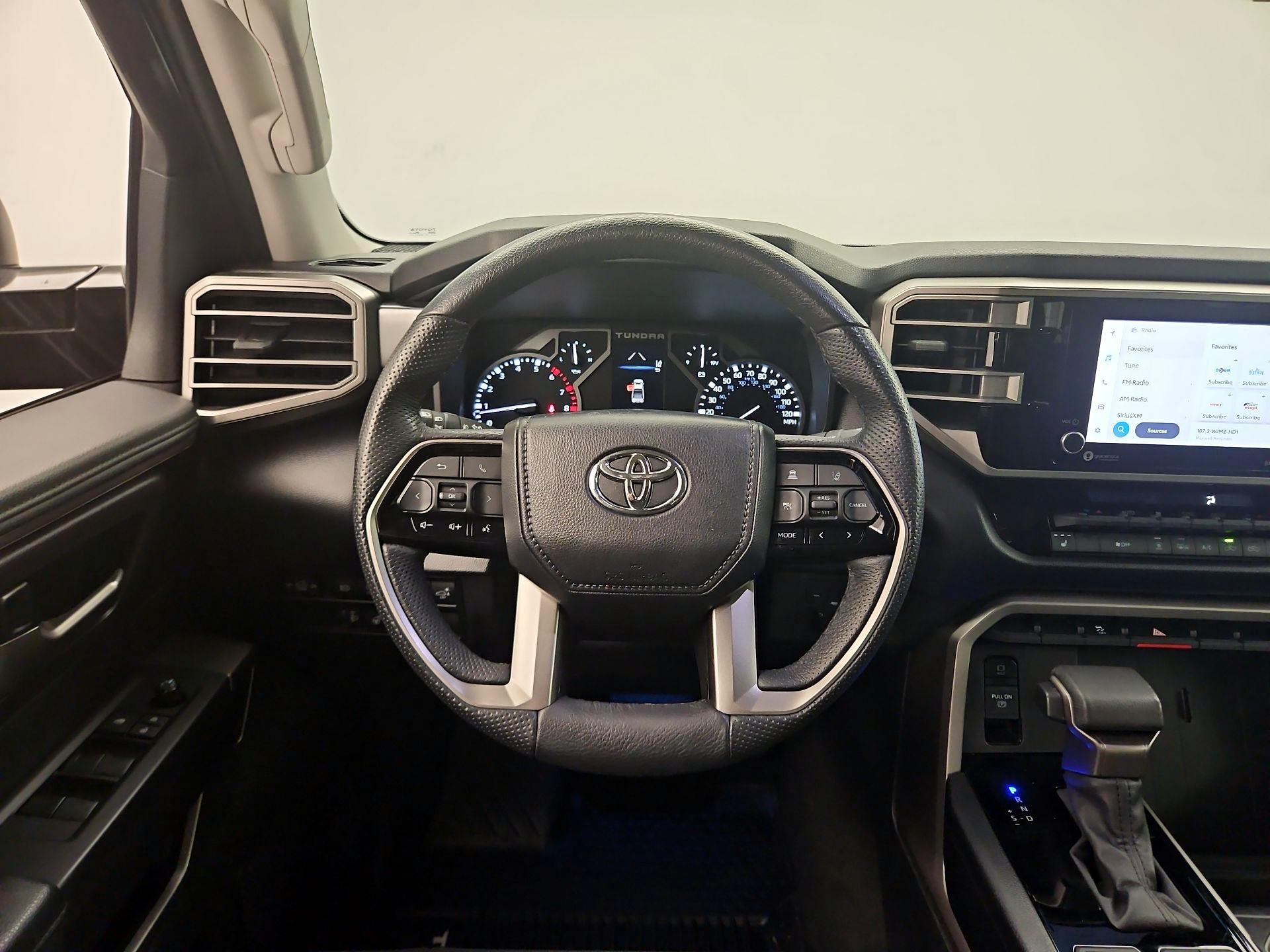 Thumbnail: 2024 Toyota Tundra - 10