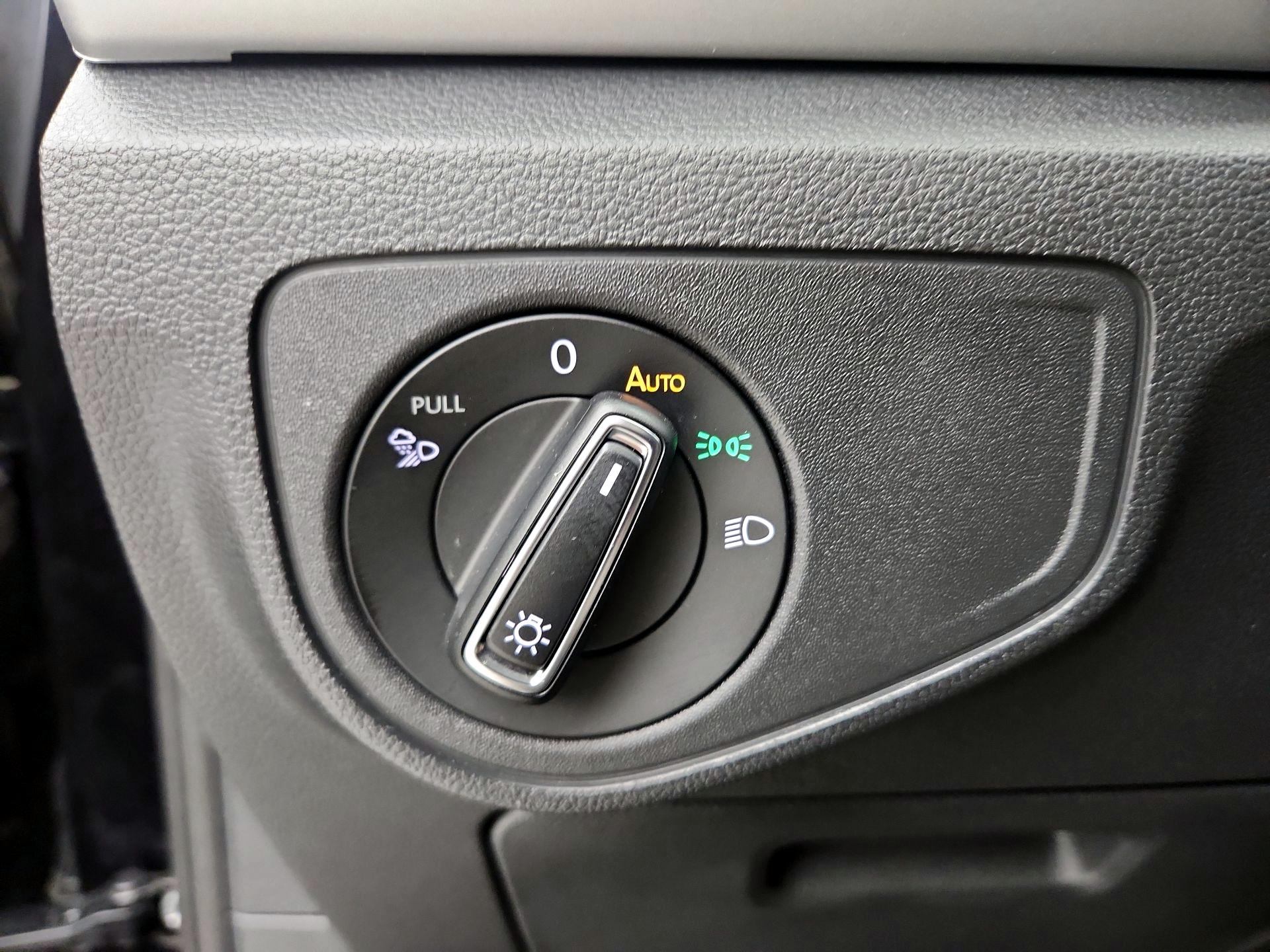 Thumbnail: 2022 Volkswagen Atlas - 13