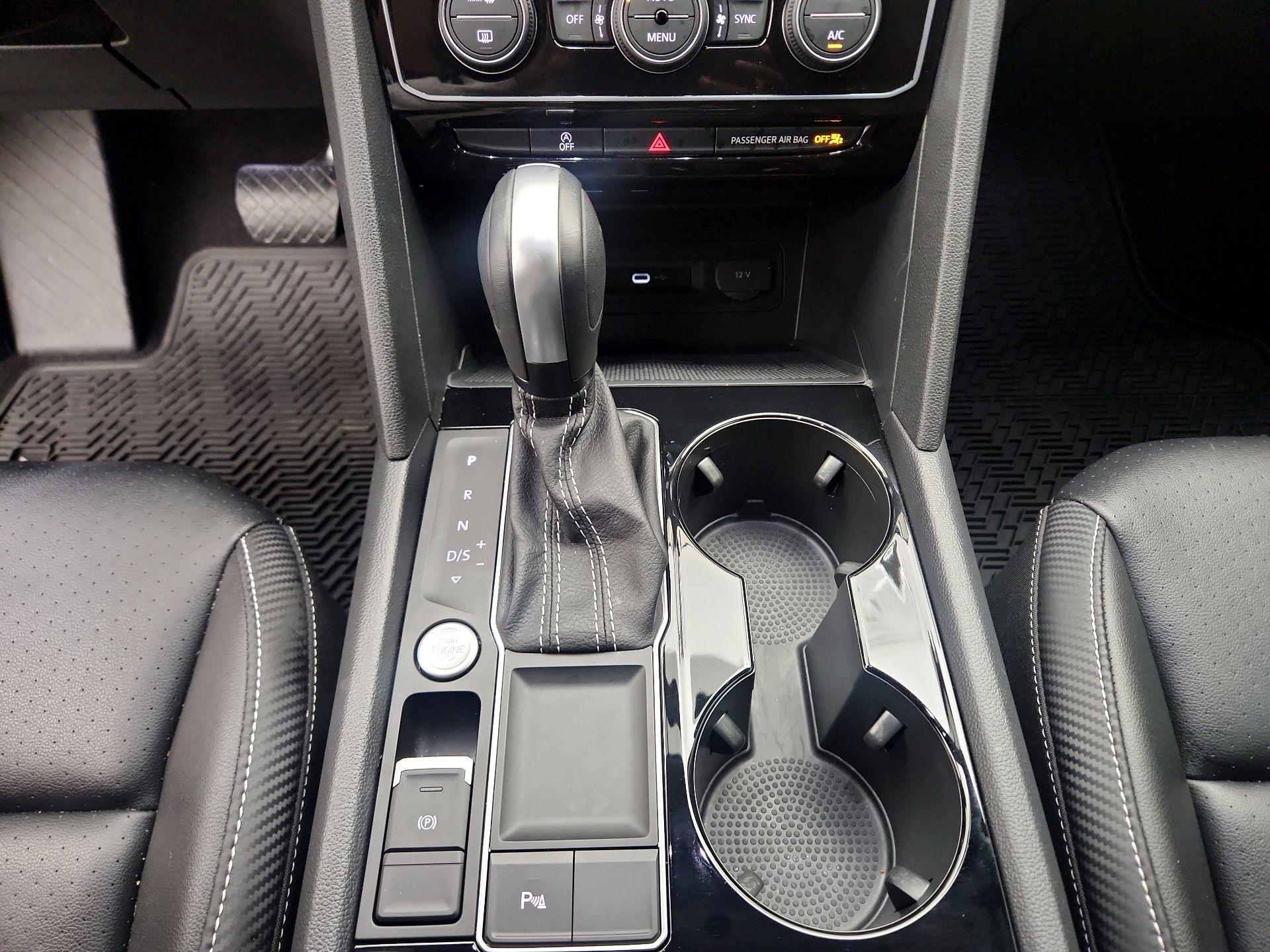 Thumbnail: 2022 Volkswagen Atlas - 17