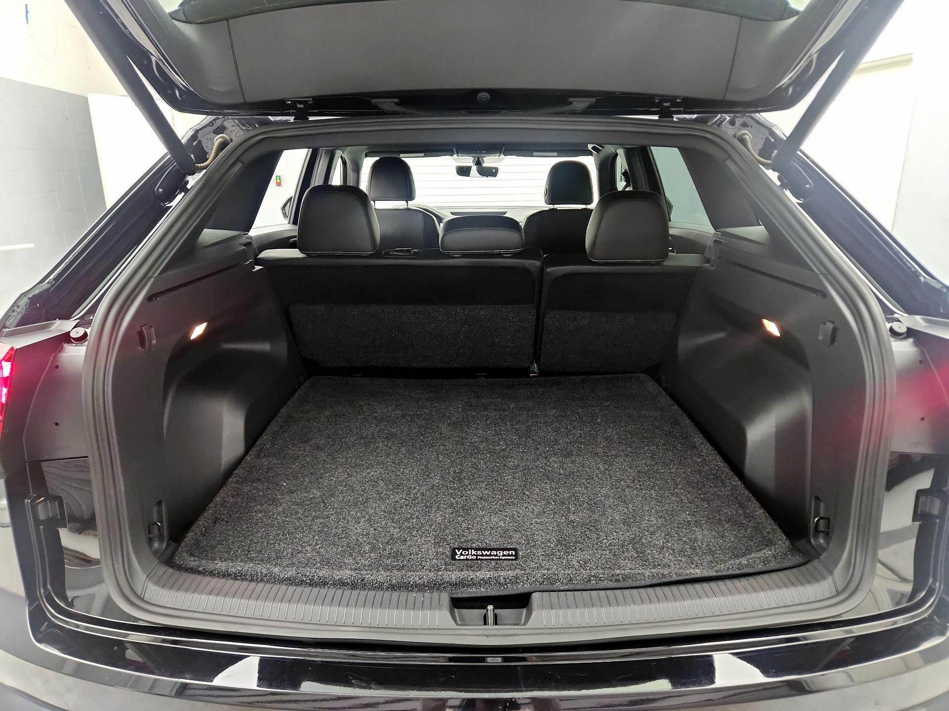 Thumbnail: 2022 Volkswagen Atlas - 20